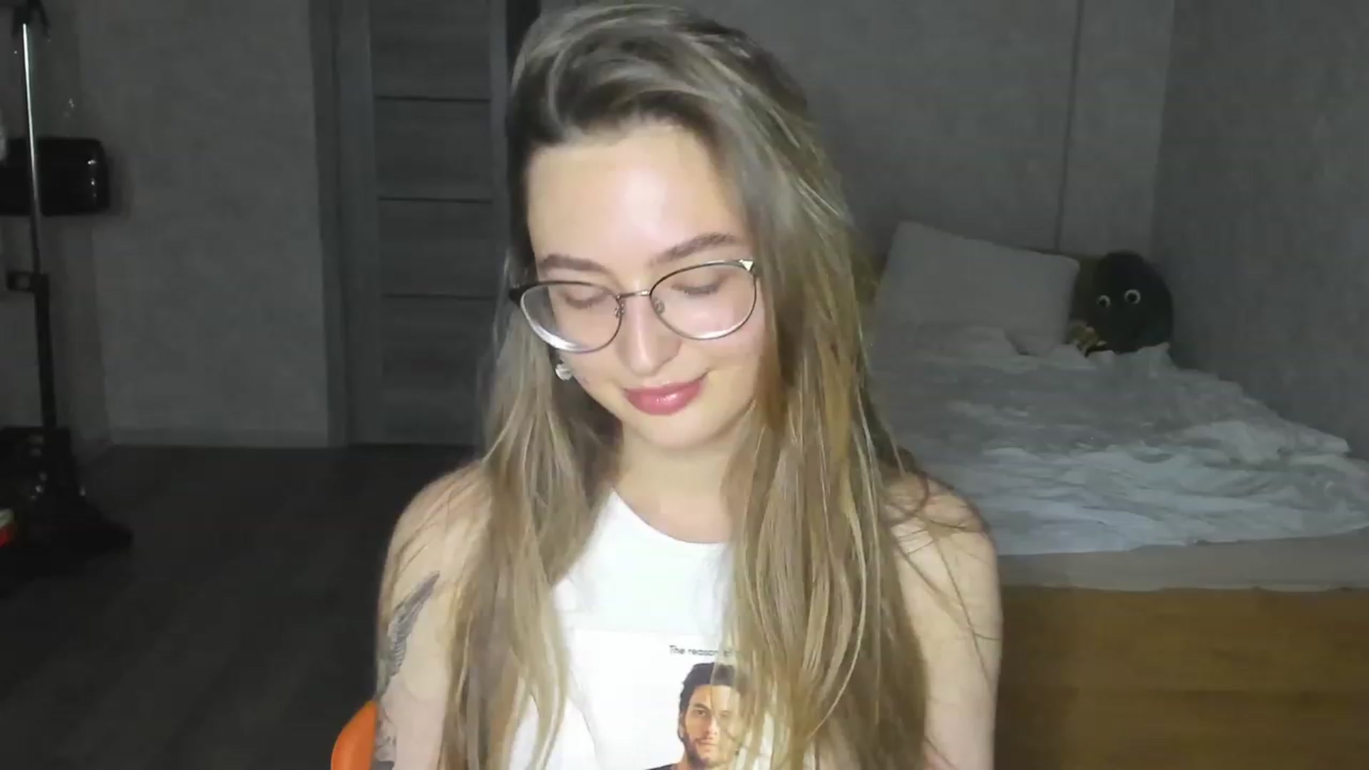 Gallery image thumbnail from Pale_Mara's myfreecams stream on, 06/10/2023, 21:14 image 10 of 20