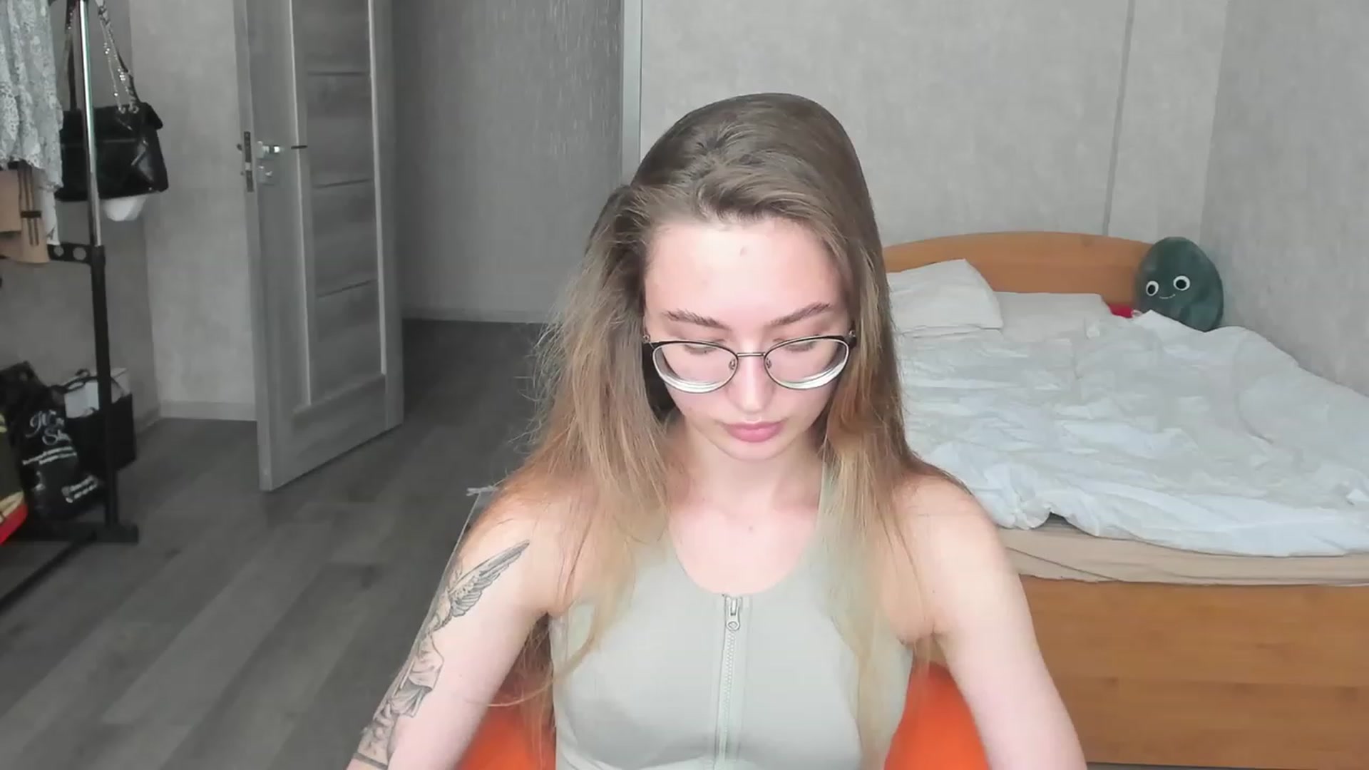 Gallery image thumbnail from Pale_Mara's myfreecams stream on, 06/13/2023, 12:04 image 7 of 20