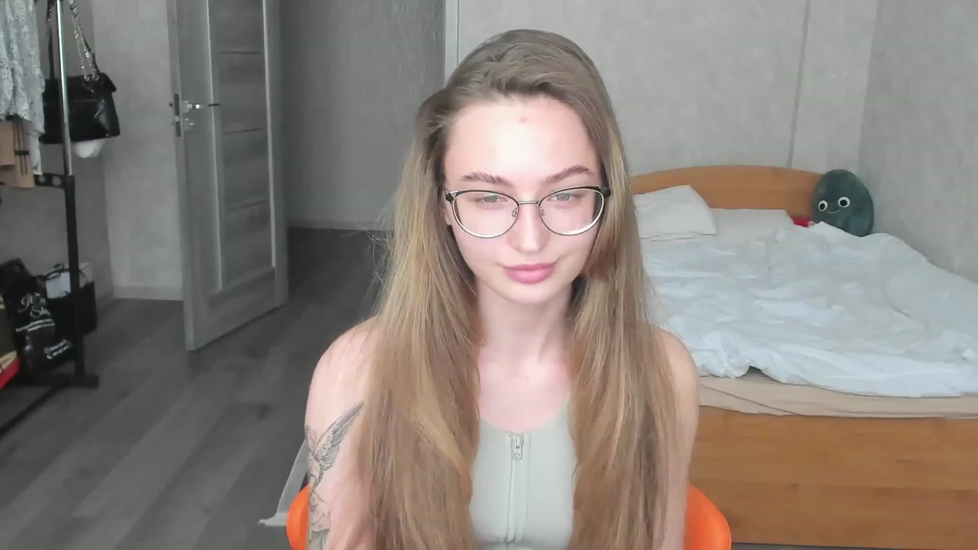 Gallery image thumbnail from Pale_Mara's myfreecams stream on, 06/13/2023, 12:04 image 10 of 20