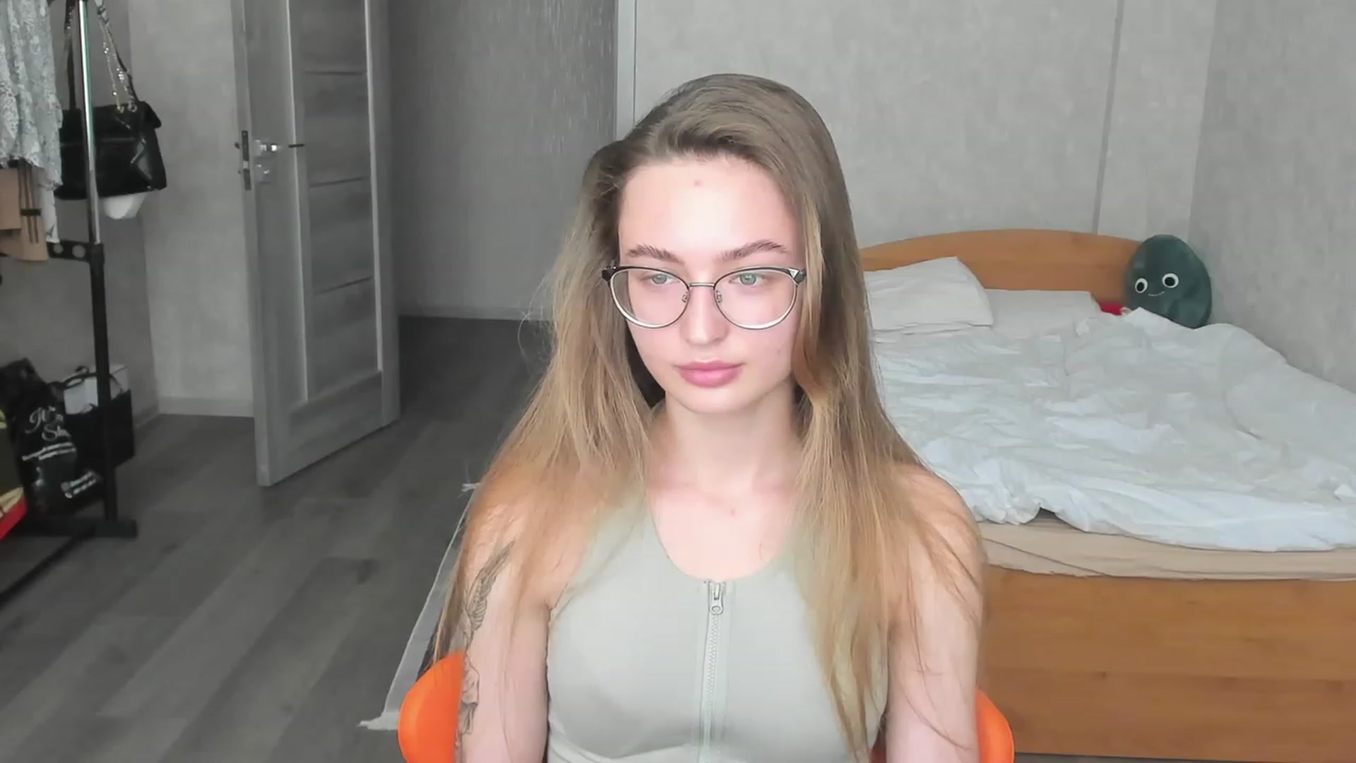 Gallery image thumbnail from Pale_Mara's myfreecams stream on, 06/13/2023, 12:04 image 9 of 20