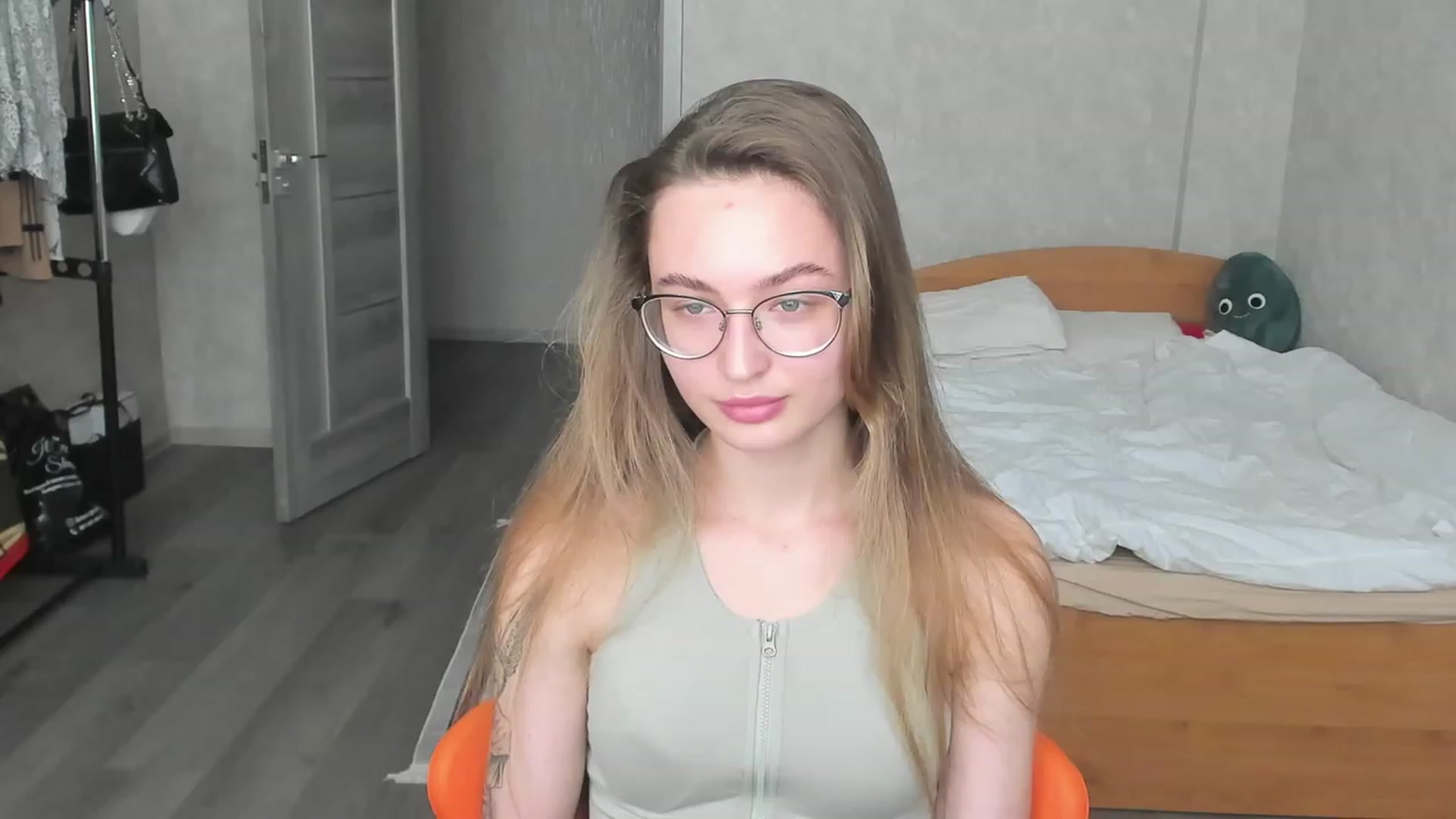 Gallery image thumbnail from Pale_Mara's myfreecams stream on, 06/13/2023, 12:04 image 8 of 20