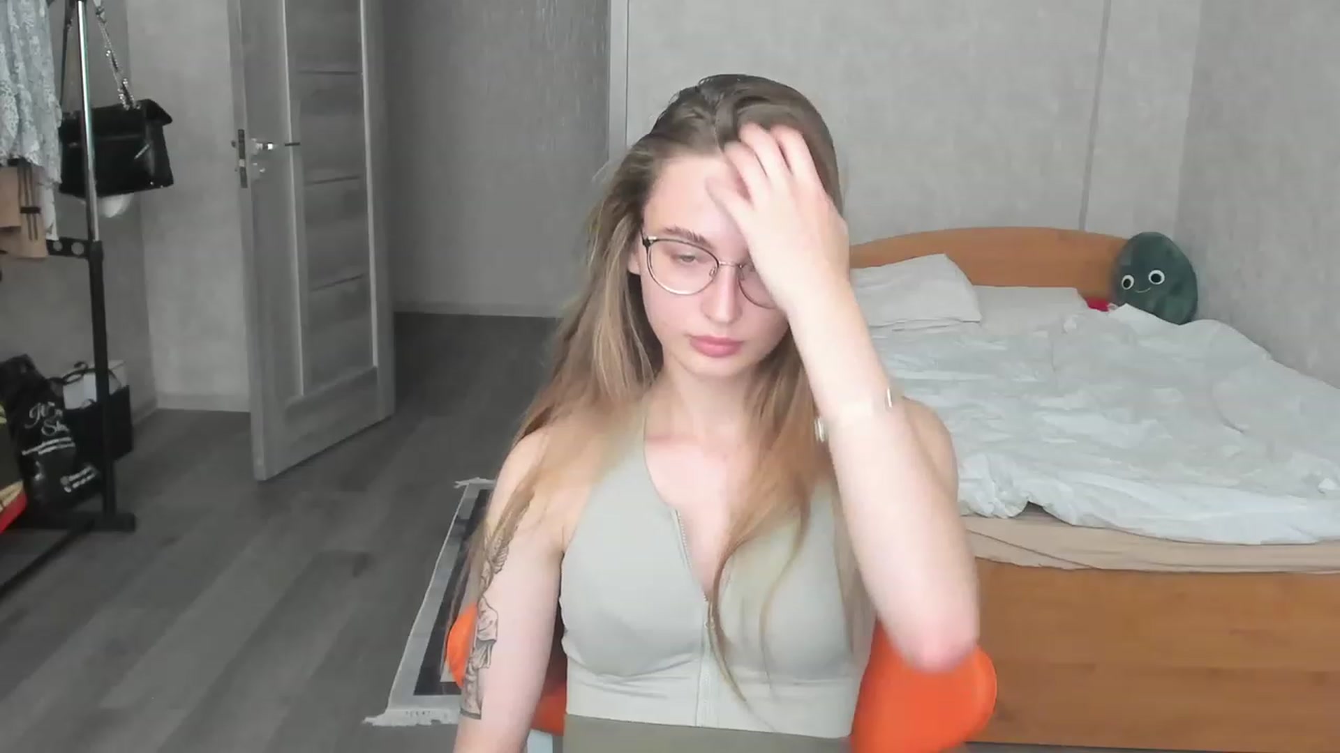 Gallery image thumbnail from Pale_Mara's myfreecams stream on, 06/13/2023, 12:27 image 15 of 20