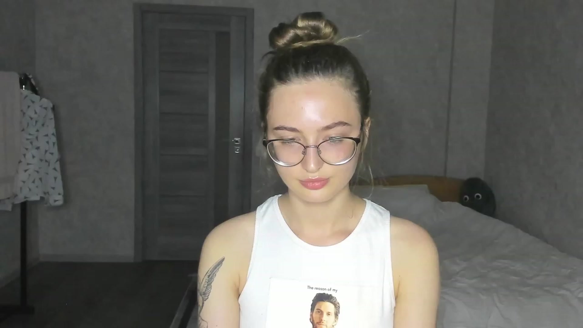 Gallery image thumbnail from Pale_Mara's myfreecams stream on, 06/16/2023, 19:33 image 19 of 20