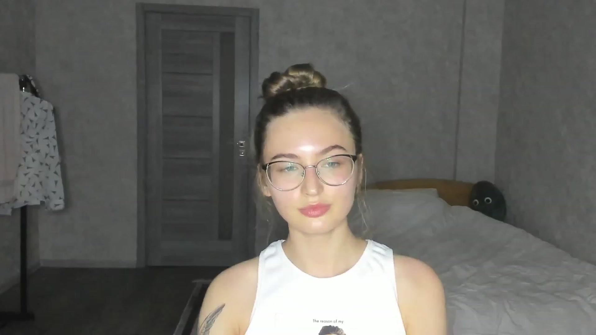 Gallery image thumbnail from Pale_Mara's myfreecams stream on, 06/16/2023, 19:33 image 3 of 20
