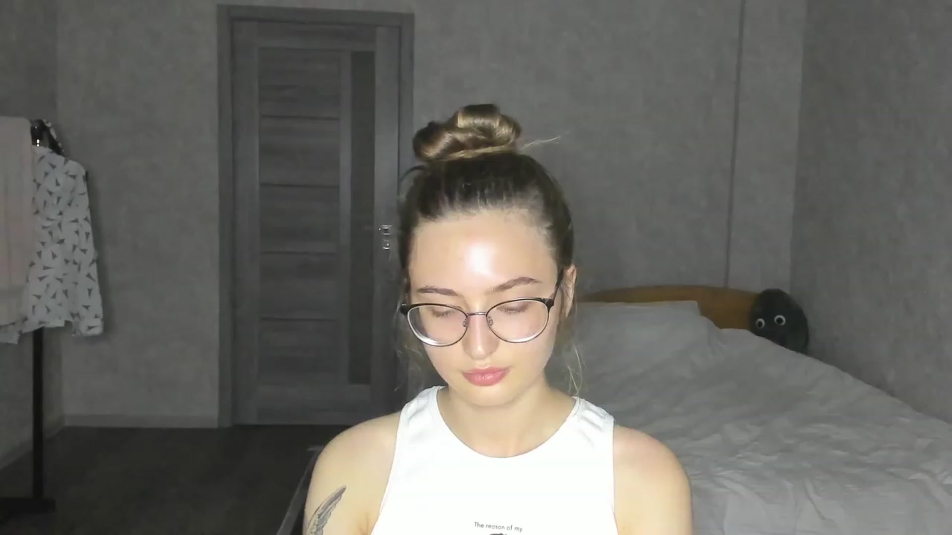 Gallery image thumbnail from Pale_Mara's myfreecams stream on, 06/16/2023, 19:33 image 4 of 20
