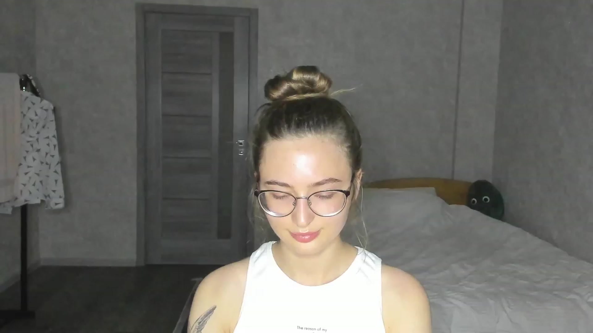 Gallery image thumbnail from Pale_Mara's myfreecams stream on, 06/16/2023, 19:33 image 7 of 20