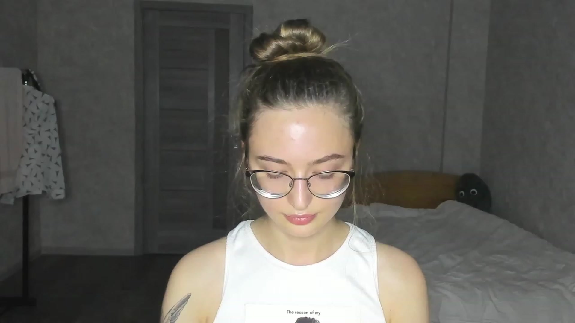 Gallery image thumbnail from Pale_Mara's myfreecams stream on, 06/16/2023, 20:32 image 13 of 20