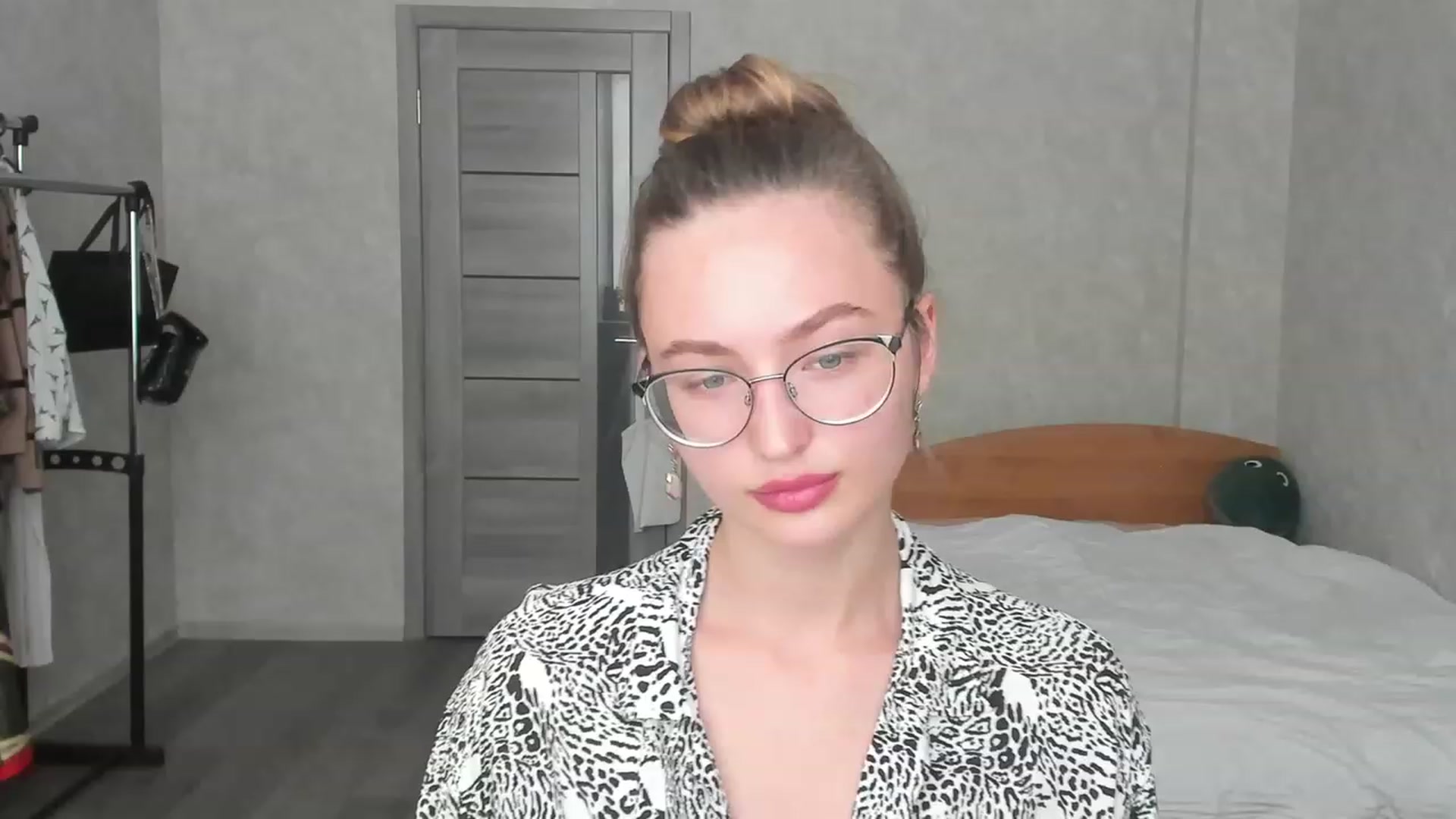 Gallery image thumbnail from Pale_Mara's myfreecams stream on, 06/21/2023, 14:24 image 1 of 20