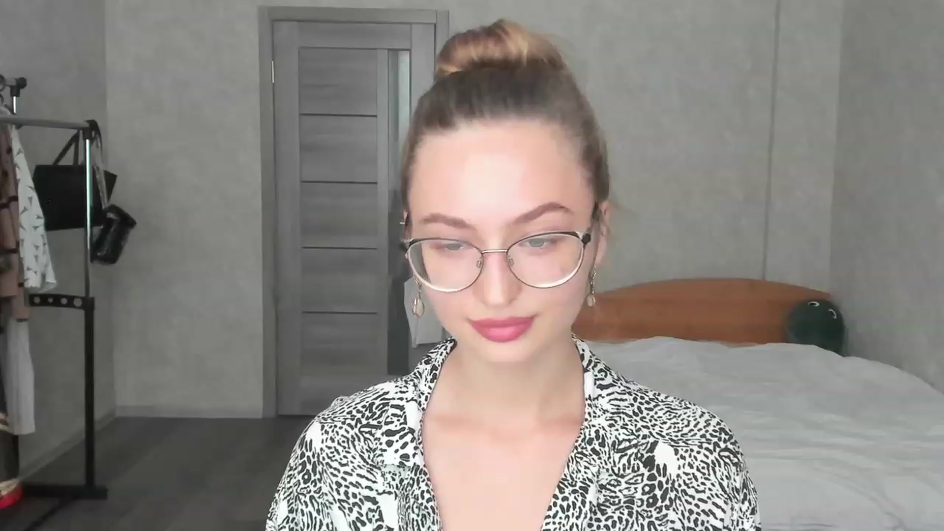 Gallery image thumbnail from Pale_Mara's myfreecams stream on, 06/21/2023, 14:24 image 19 of 20