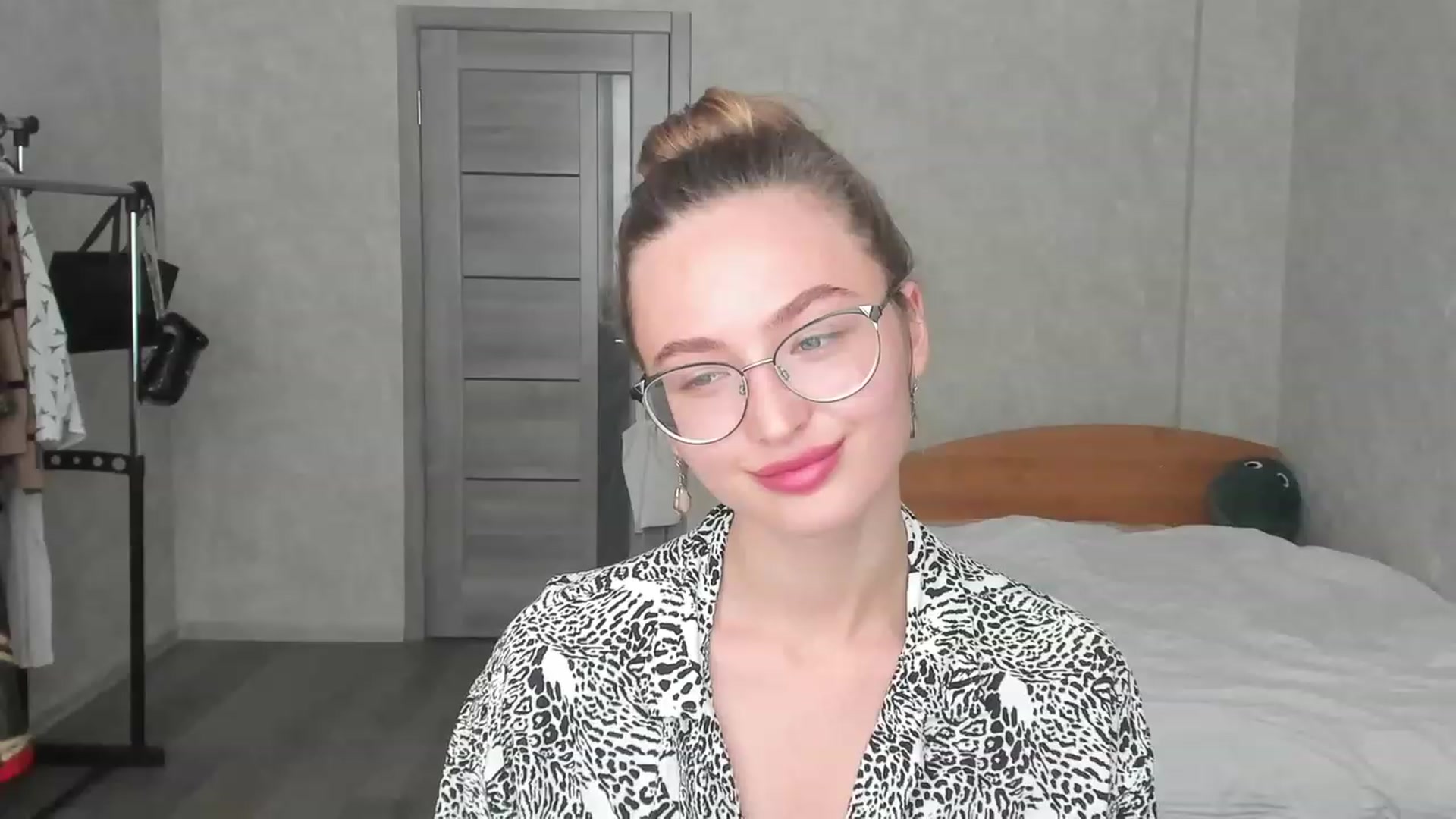 Gallery image thumbnail from Pale_Mara's myfreecams stream on, 06/21/2023, 14:24 image 3 of 20