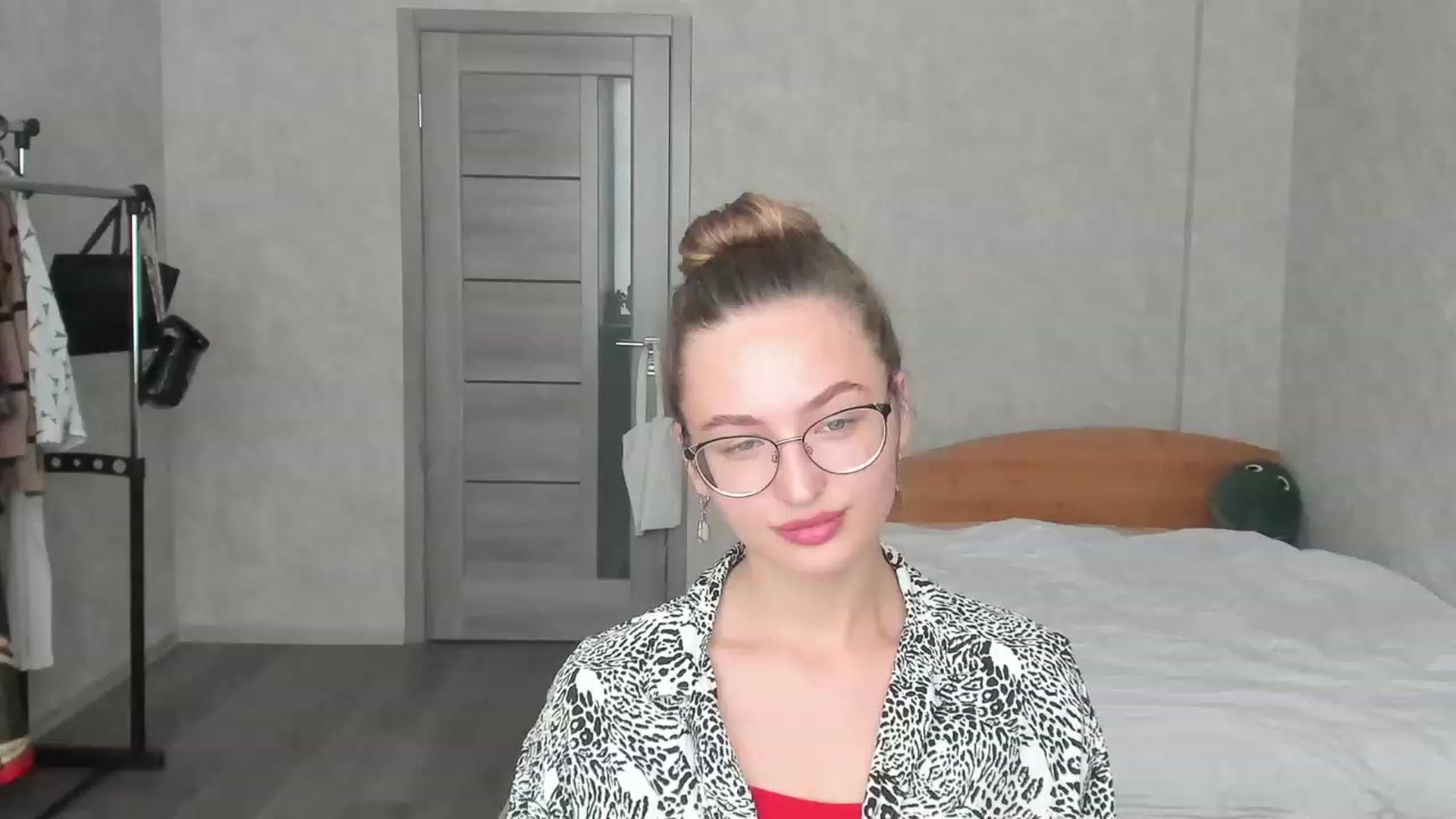 Gallery image thumbnail from Pale_Mara's myfreecams stream on, 06/21/2023, 14:24 image 11 of 20
