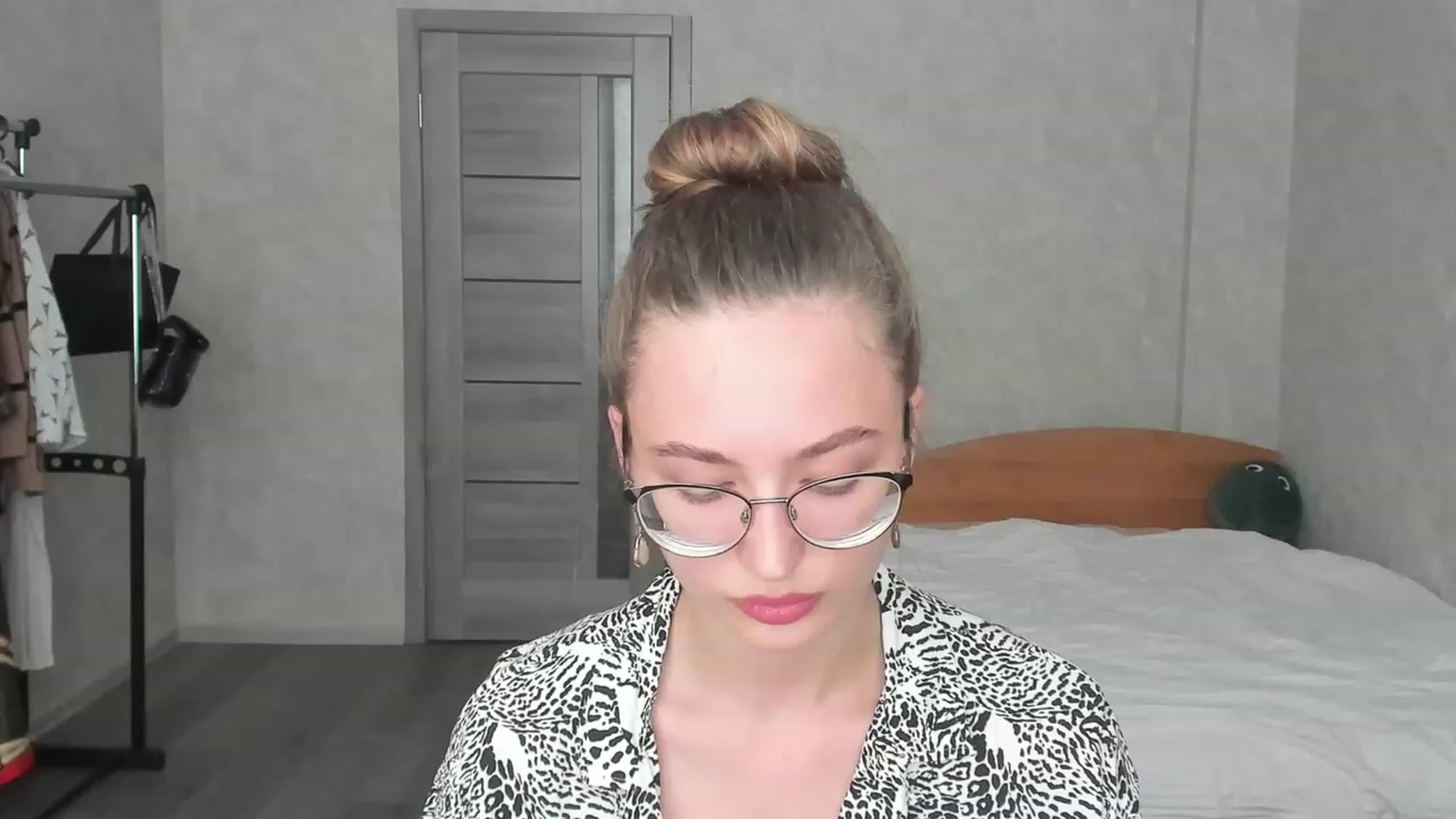 Gallery image thumbnail from Pale_Mara's myfreecams stream on, 06/21/2023, 14:24 image 9 of 20