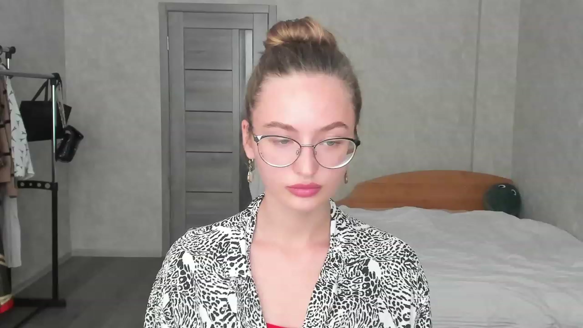 Gallery image thumbnail from Pale_Mara's myfreecams stream on, 06/21/2023, 14:24 image 4 of 20