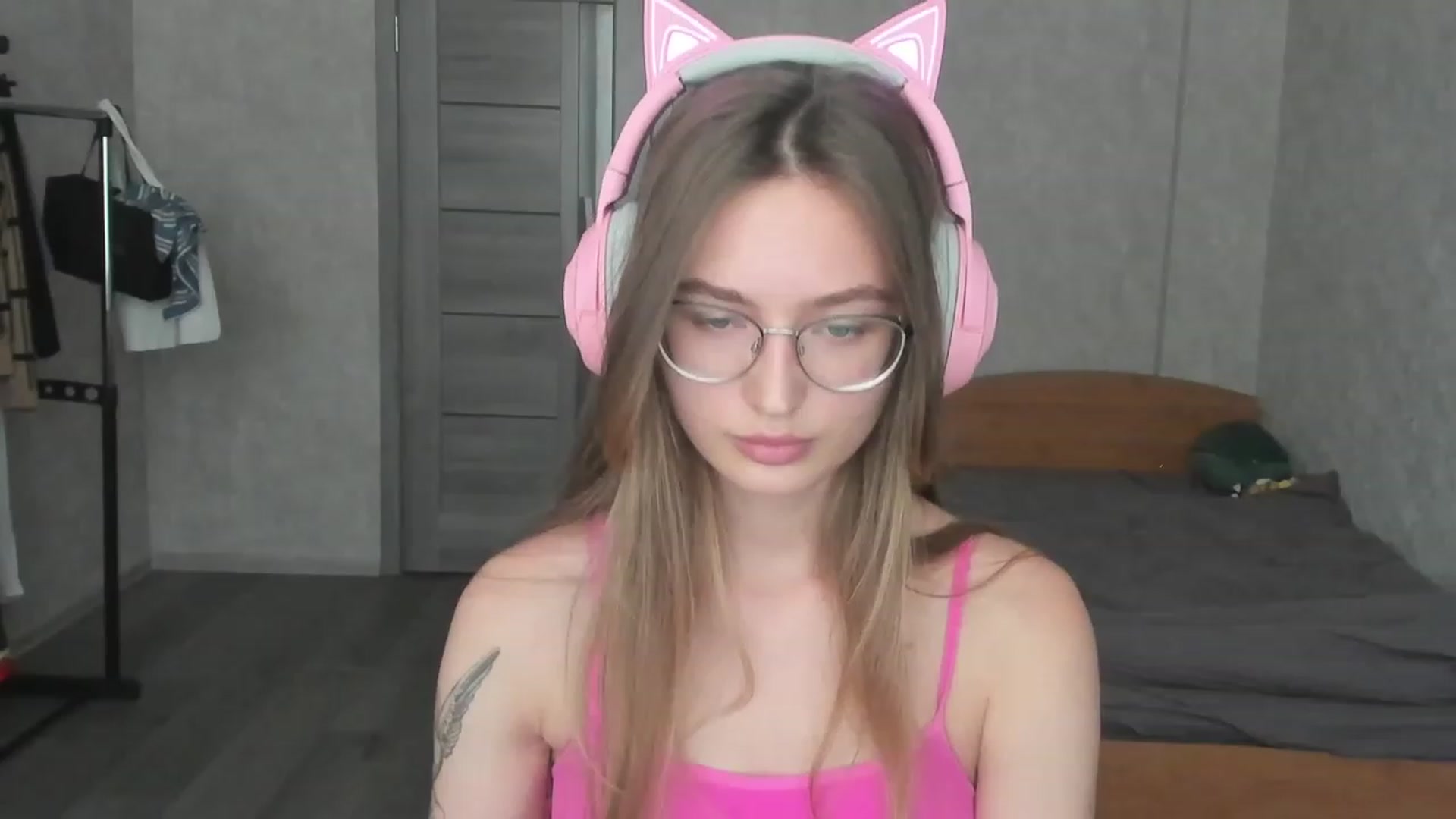 Gallery image thumbnail from Pale_Mara's myfreecams stream on, 06/28/2023, 14:52 image 18 of 20