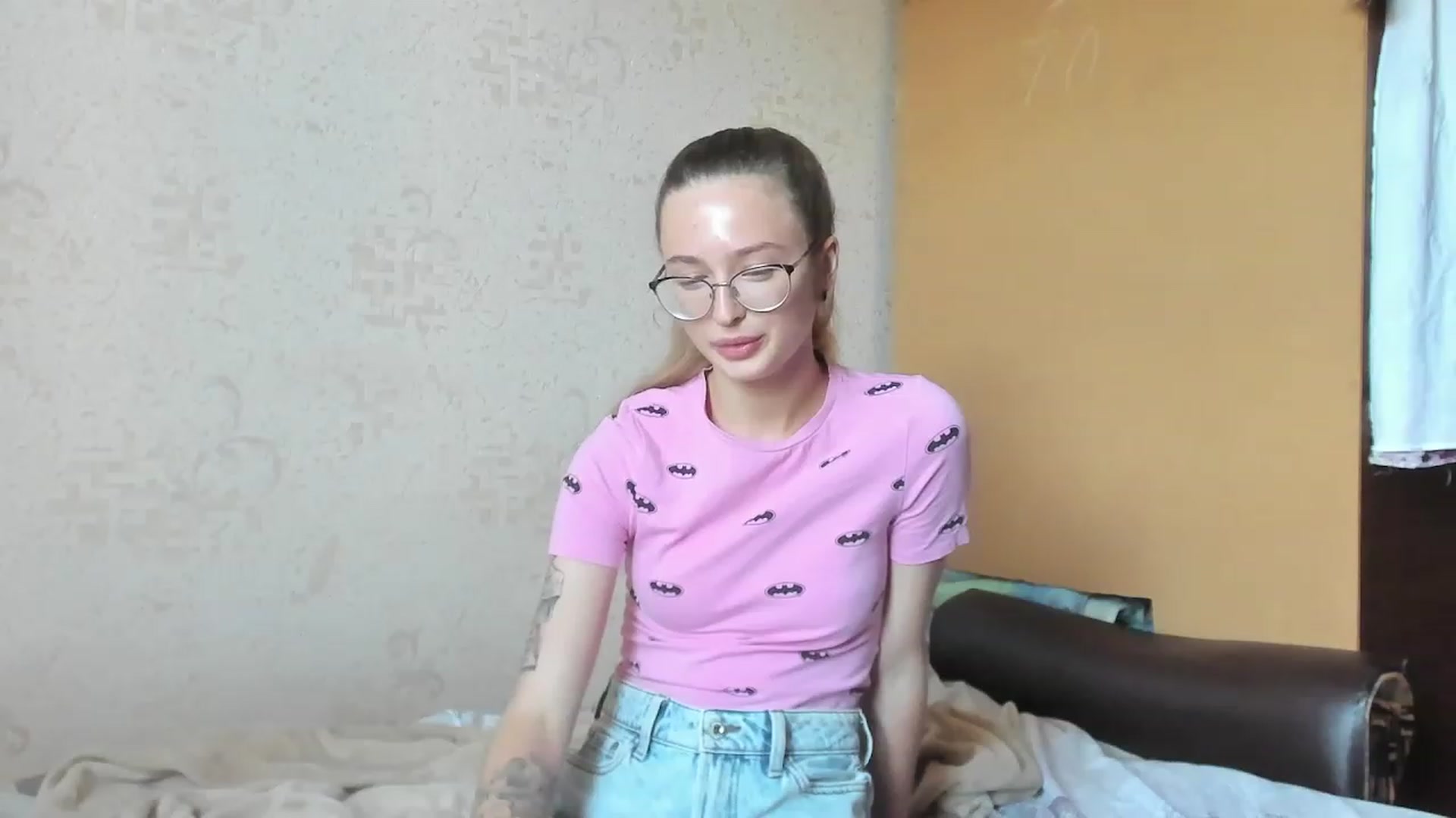 Gallery image thumbnail from Pale_Mara's myfreecams stream on, 07/10/2023, 16:59 image 13 of 20