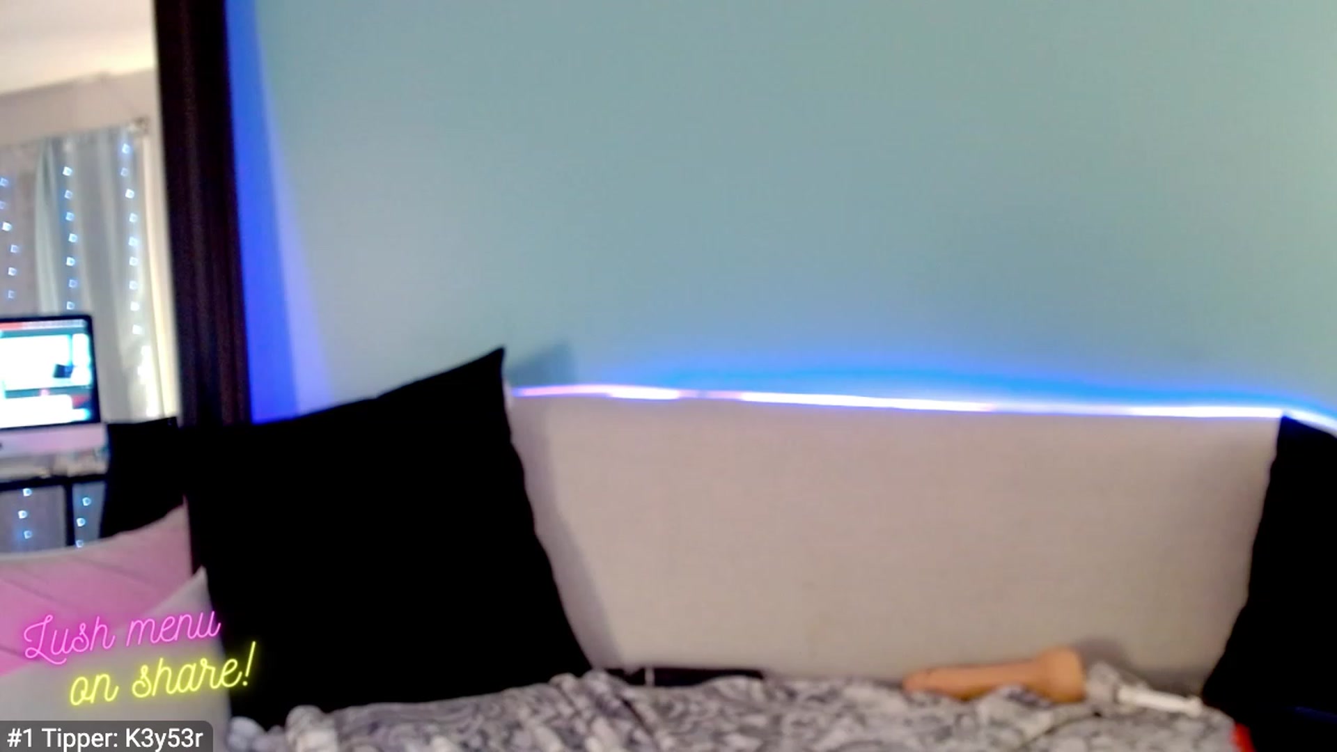 Gallery image thumbnail from Pam4TV's myfreecams stream on, 07/16/2023, 06:31 image 1 of 20