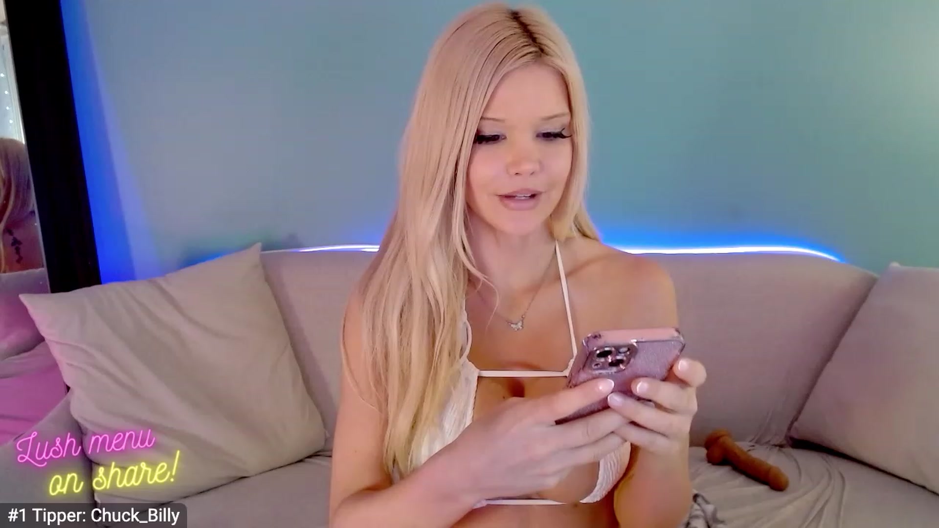 Gallery image thumbnail from Pam4TV's myfreecams stream on, 07/20/2023, 17:41 image 14 of 20