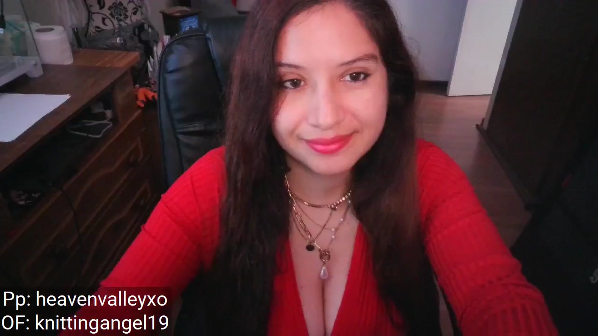 Gallery image thumbnail from PameHeaven's myfreecams stream on, 07/06/2025, 13:50 image 5 of 20
