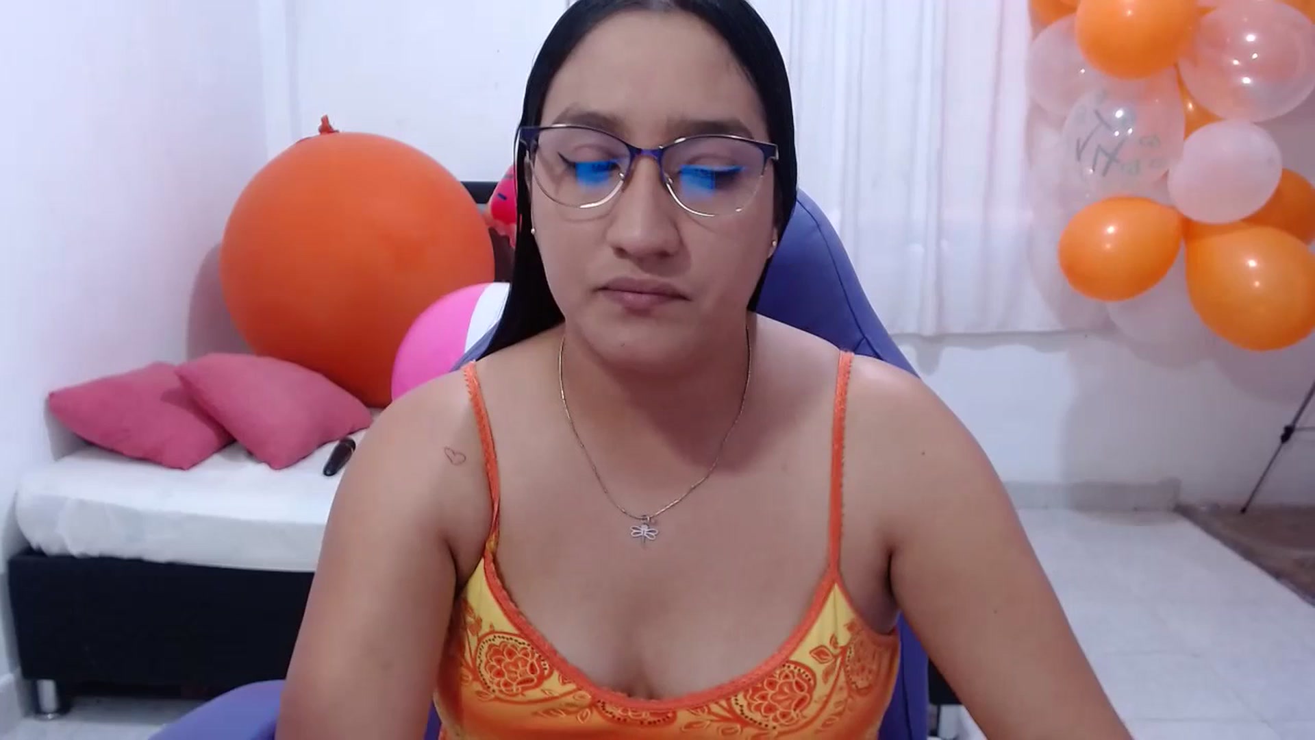 Gallery image thumbnail from Pamela03's myfreecams stream on, 07/13/2023, 17:09 image 1 of 20