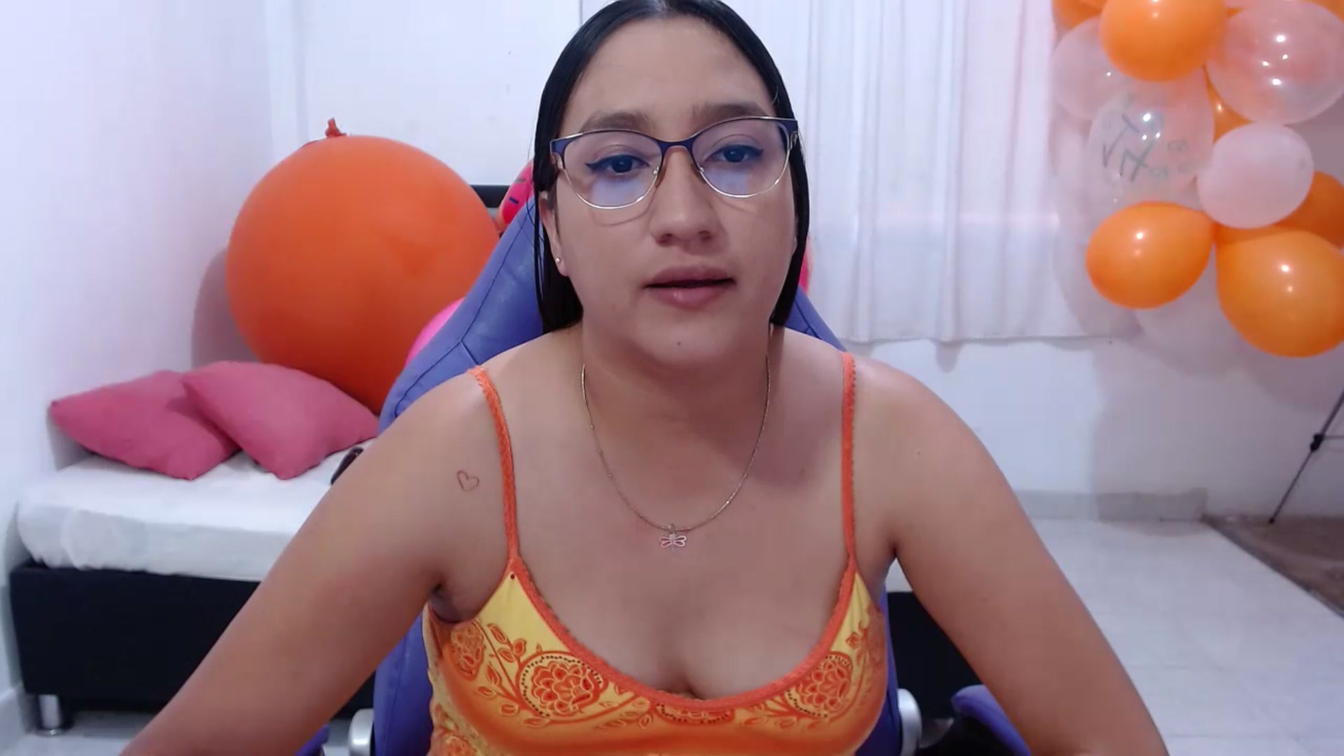 Gallery image thumbnail from Pamela03's myfreecams stream on, 07/13/2023, 17:09 image 18 of 20
