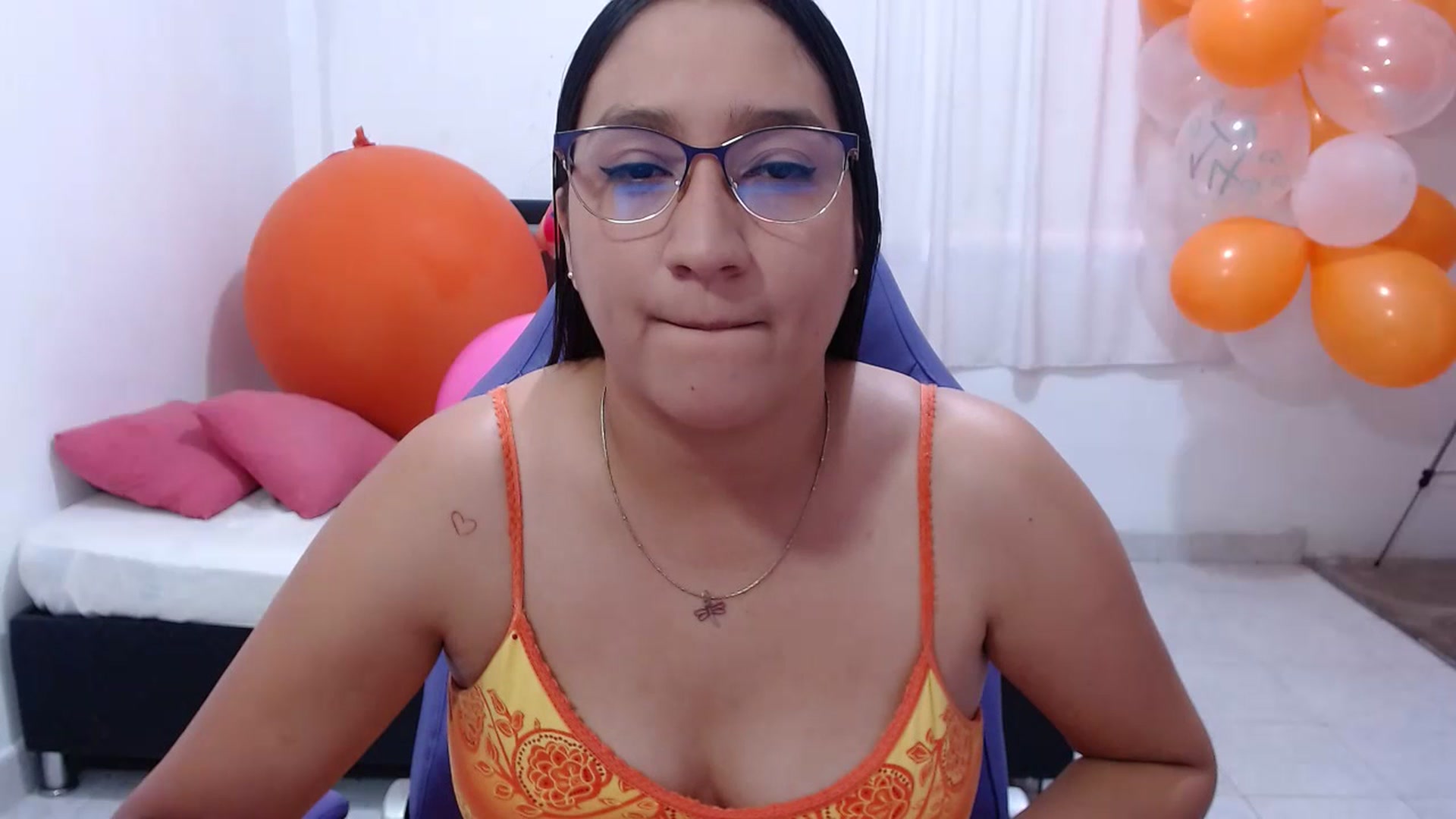 Gallery image thumbnail from Pamela03's myfreecams stream on, 07/13/2023, 17:09 image 3 of 20