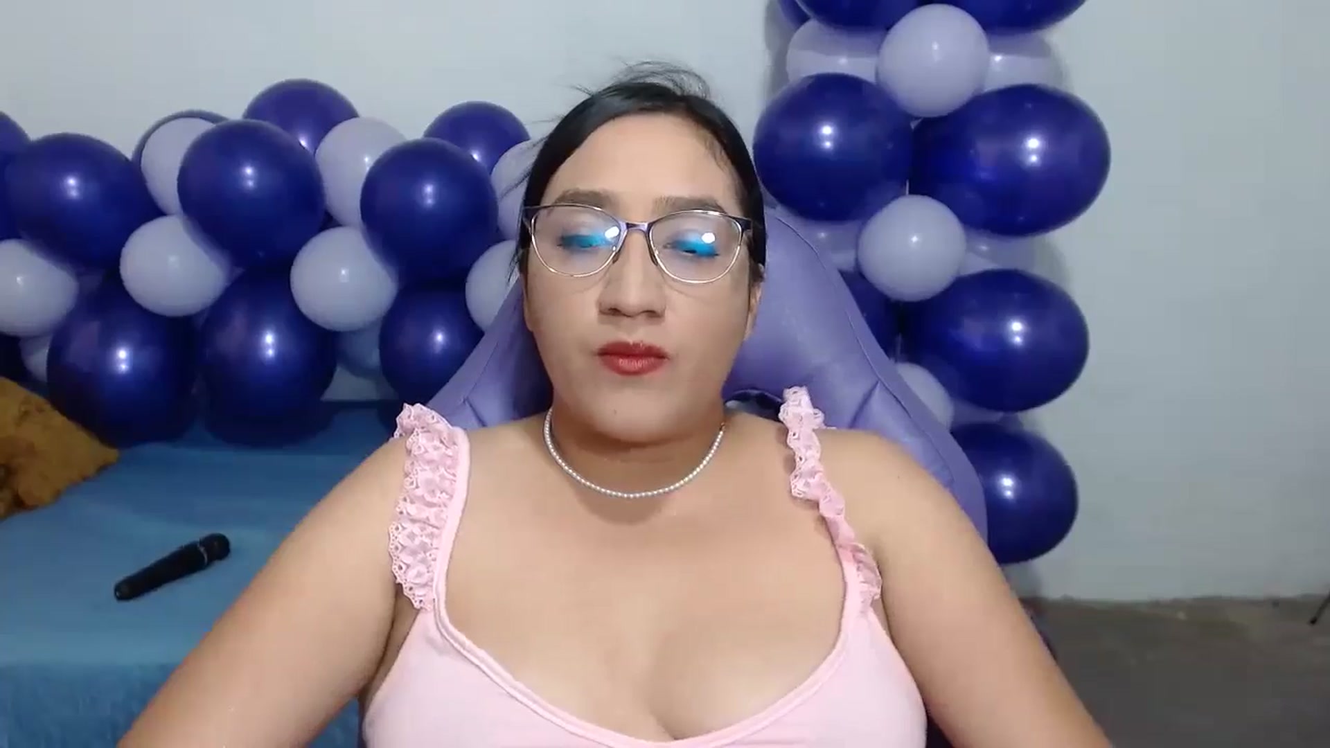 Gallery image thumbnail from Pamela03's myfreecams stream on, 06/02/2024, 19:35 image 7 of 20