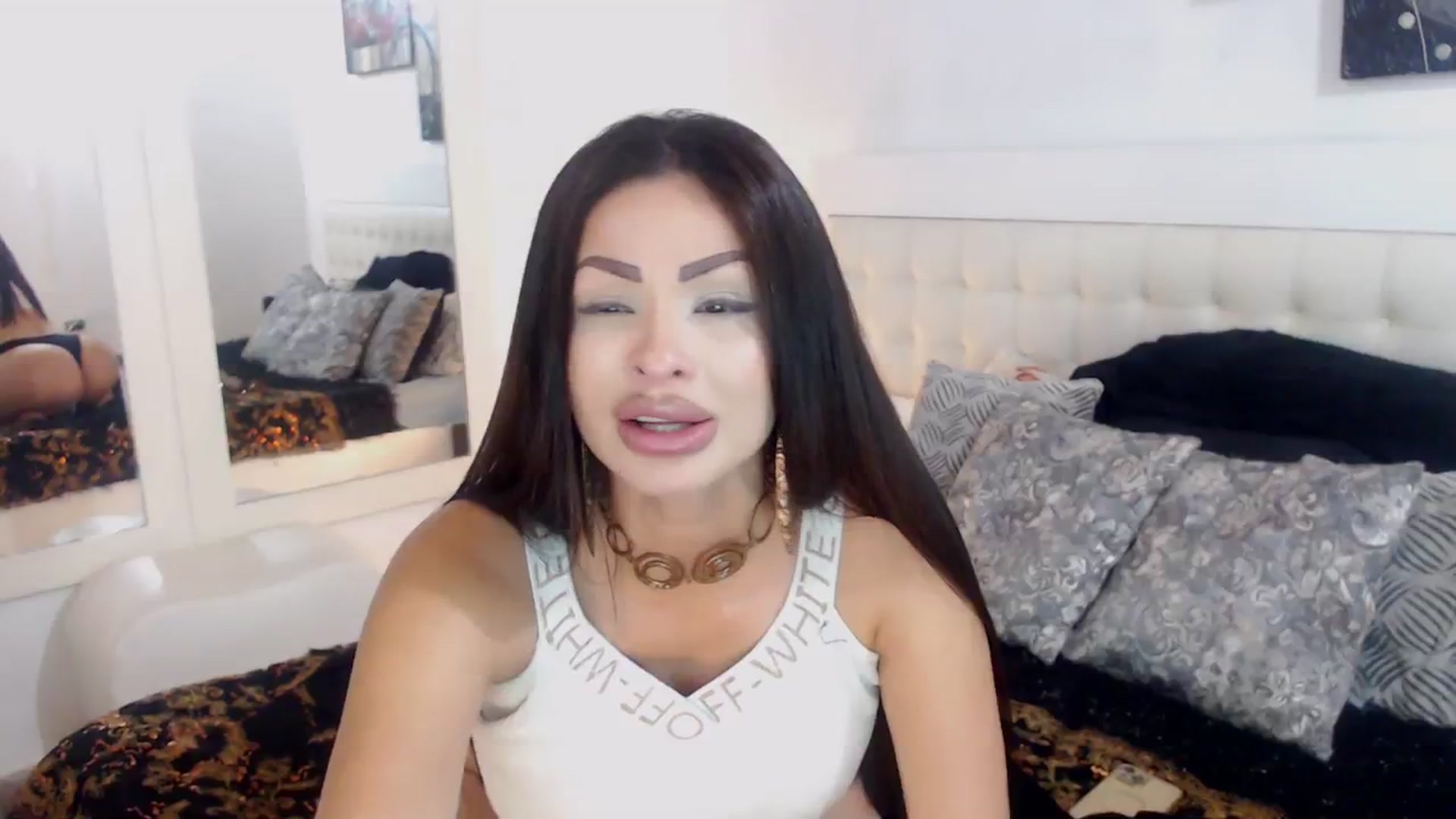 Gallery image thumbnail from Pamelas_'s myfreecams stream on, 07/31/2023, 24:20 image 9 of 20