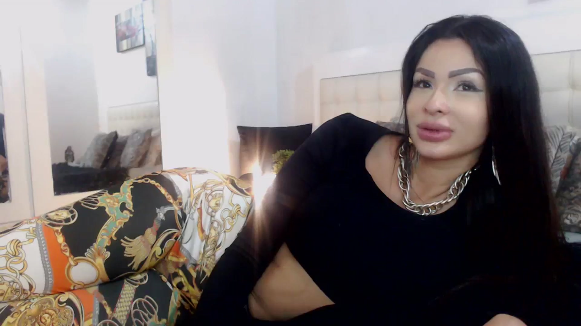Gallery image thumbnail from Pamelas_'s myfreecams stream on, 12/26/2023, 24:01 image 19 of 20