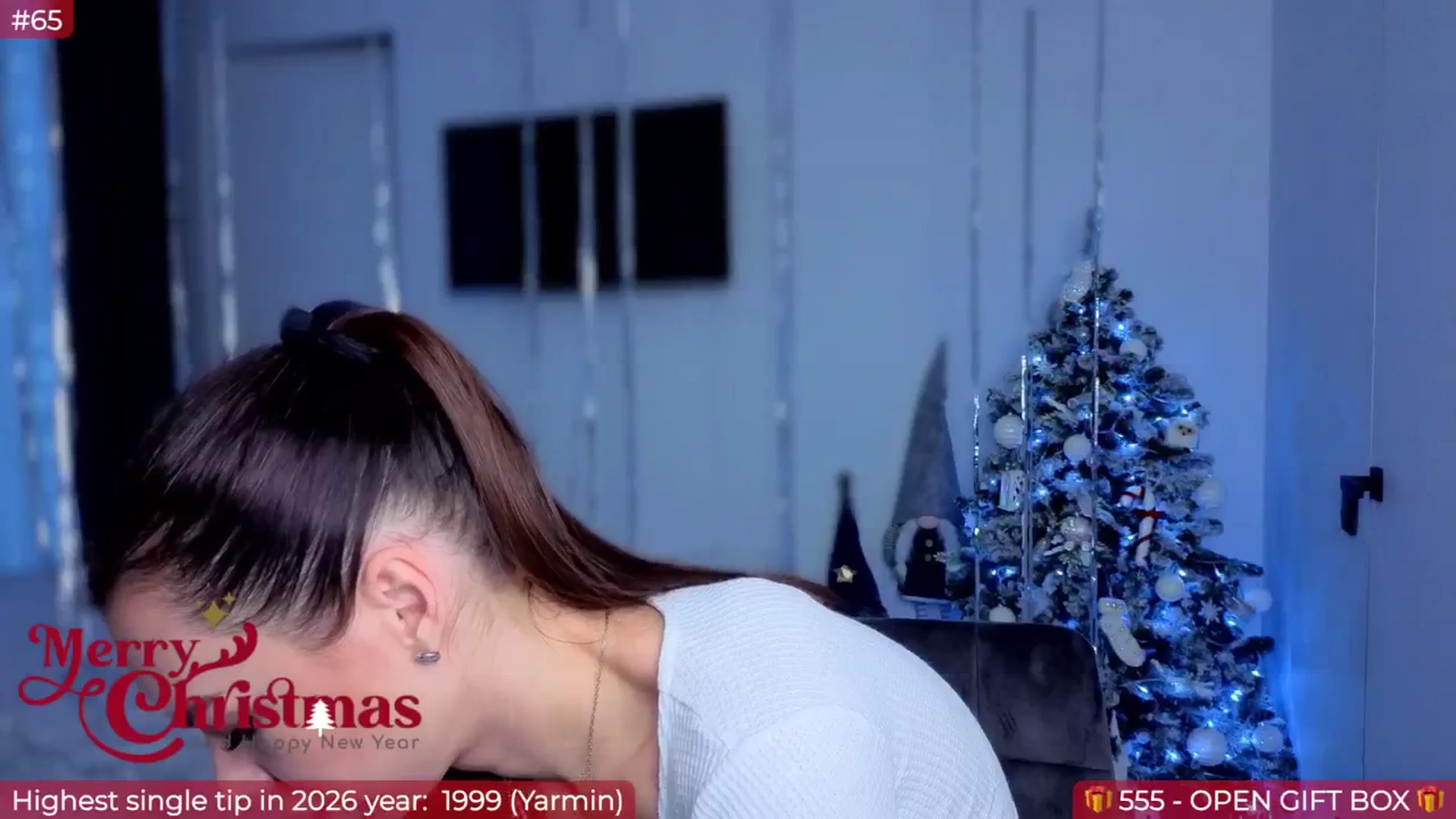 Gallery image thumbnail from Panamera_888's myfreecams stream on, 01/02/2026, 24:02 image 9 of 20