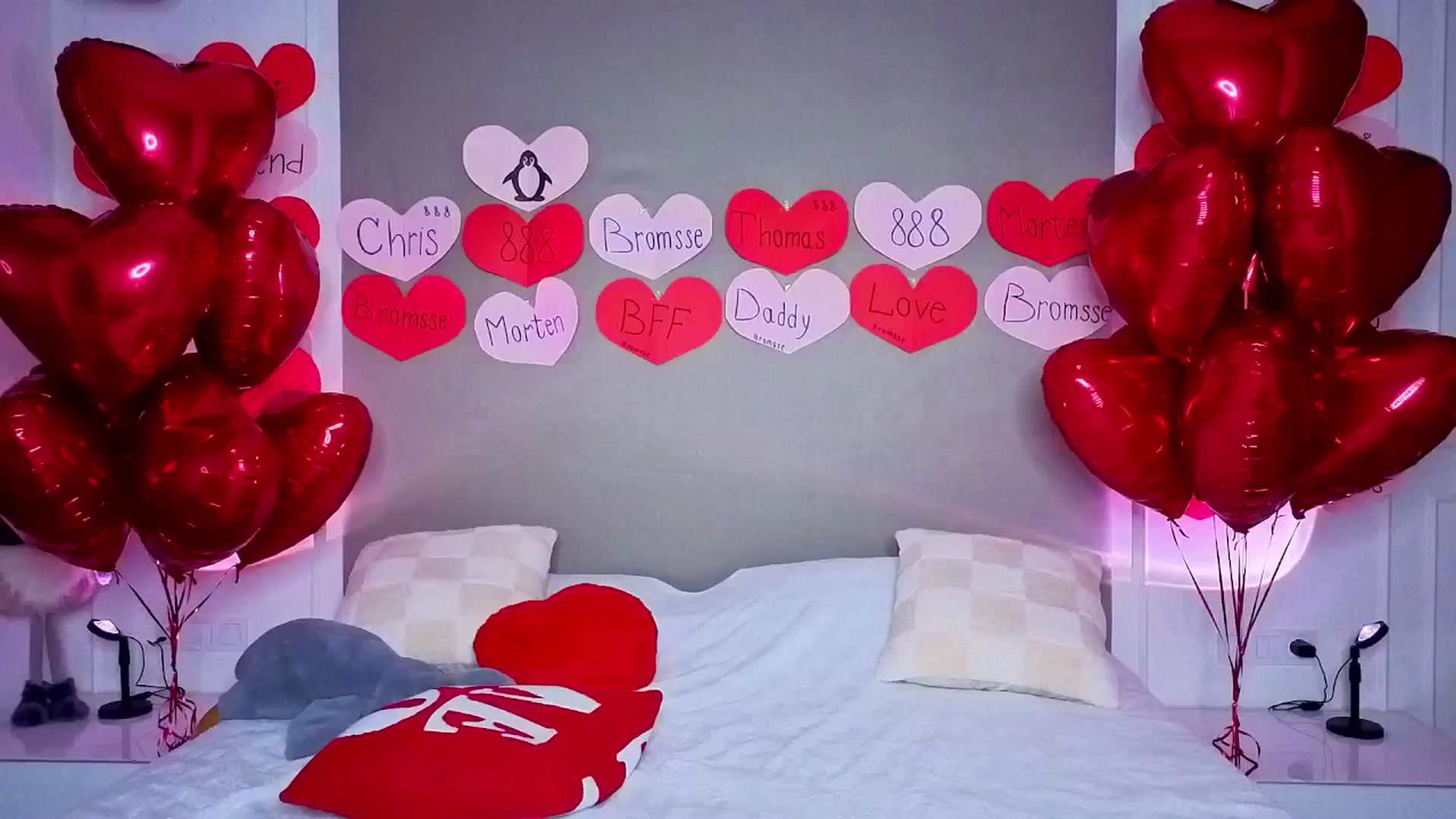 Gallery image thumbnail from Panamera_888's myfreecams stream on, 02/15/2026, 22:40 image 4 of 20