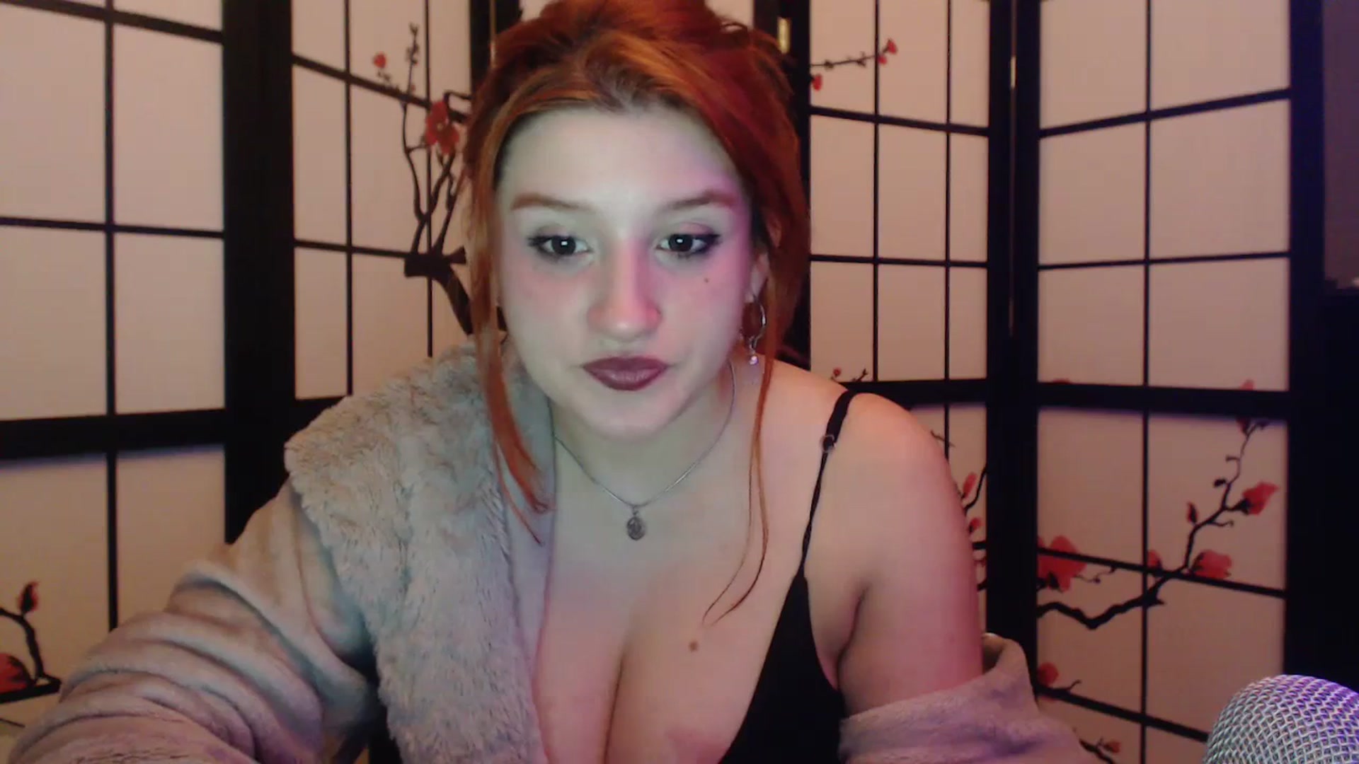 Gallery image thumbnail from Panda_xo's myfreecams stream on, 07/21/2023, 07:25 image 18 of 20