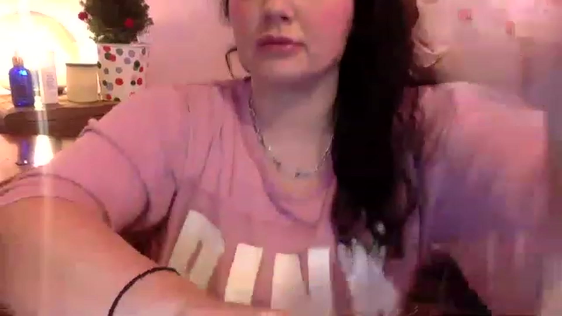 Gallery image thumbnail from Pandabella's myfreecams stream on, 12/04/2022, 24:06 image 5 of 20