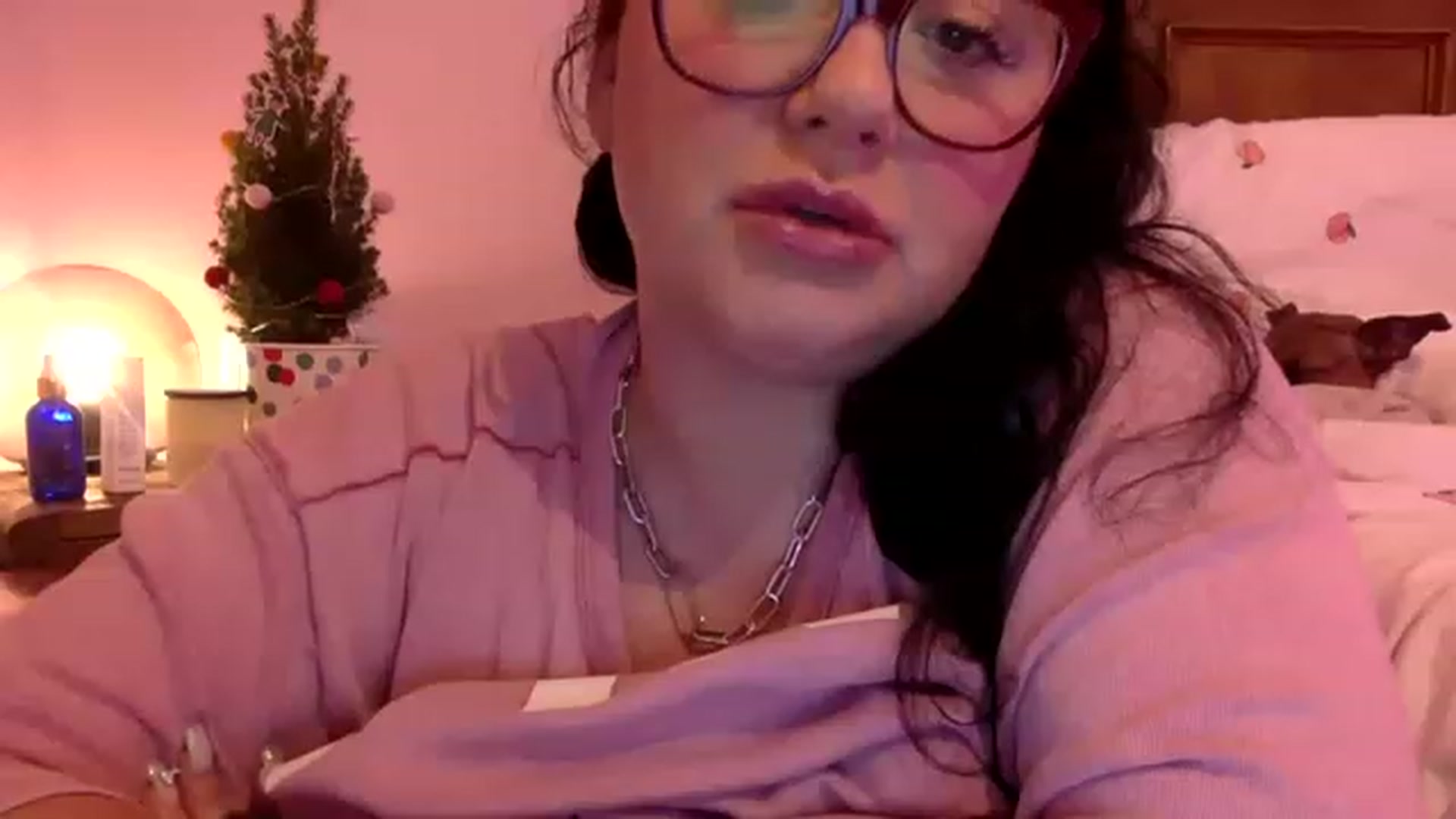 Gallery image thumbnail from Pandabella's myfreecams stream on, 12/04/2022, 01:02 image 7 of 20