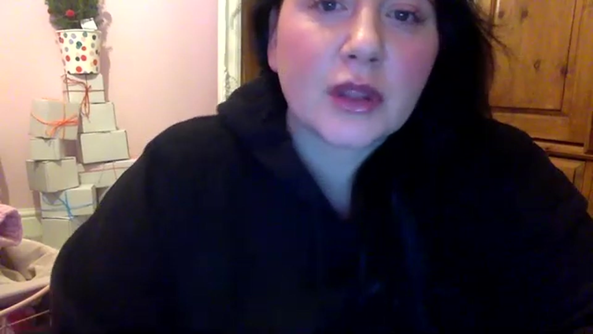 Gallery image thumbnail from Pandabella's myfreecams stream on, 12/05/2022, 03:01 image 9 of 20
