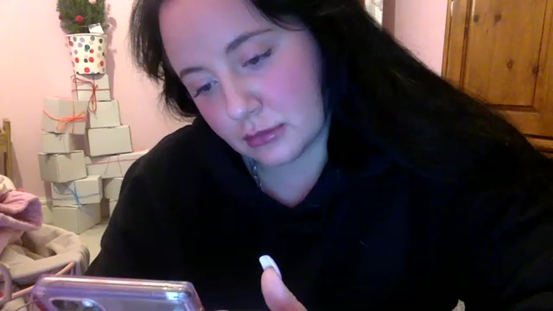 Gallery image thumbnail from Pandabella's myfreecams stream on, 12/05/2022, 03:01 image 11 of 20