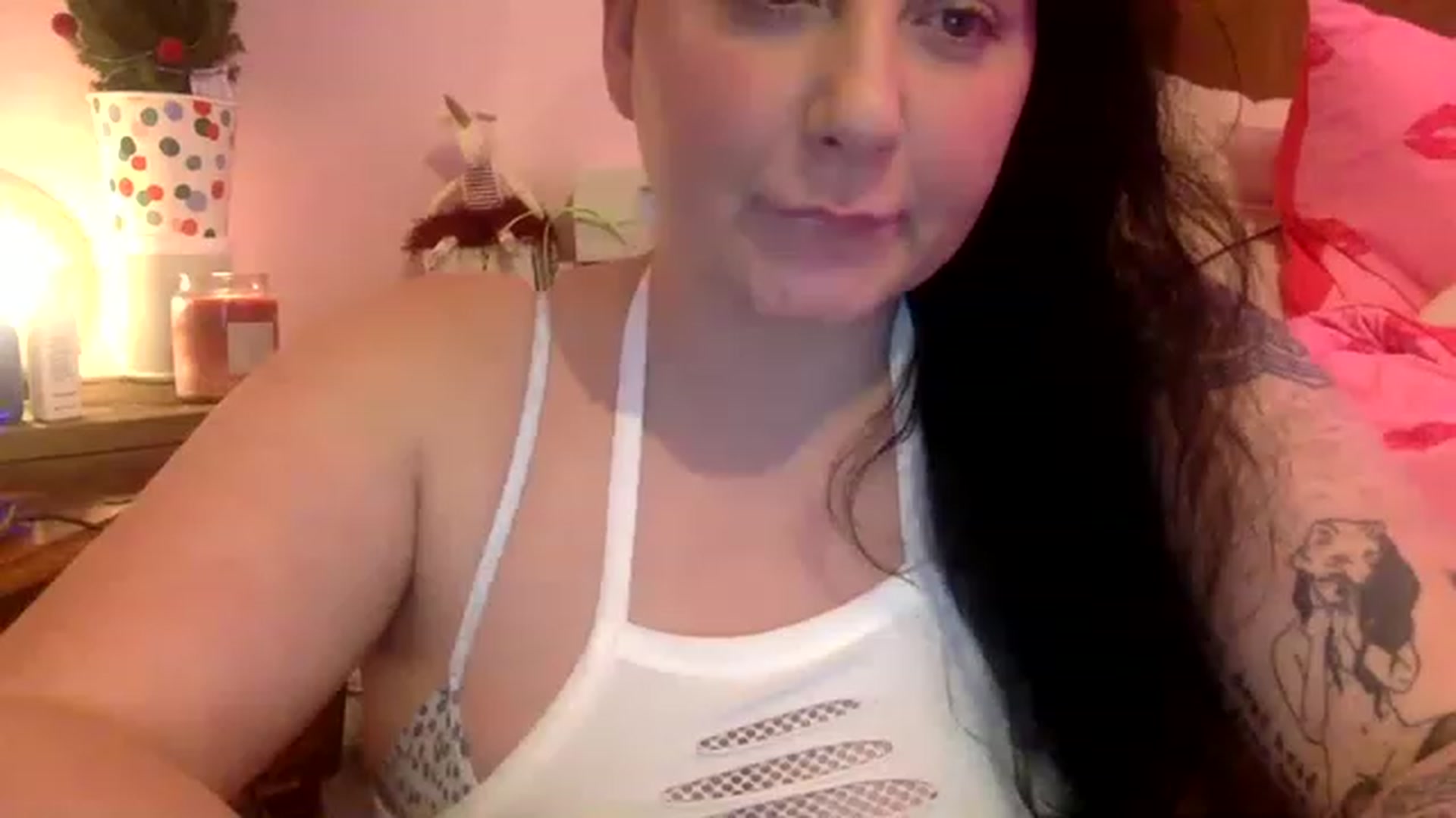 Gallery image thumbnail from Pandabella's myfreecams stream on, 12/10/2022, 03:39 image 17 of 20