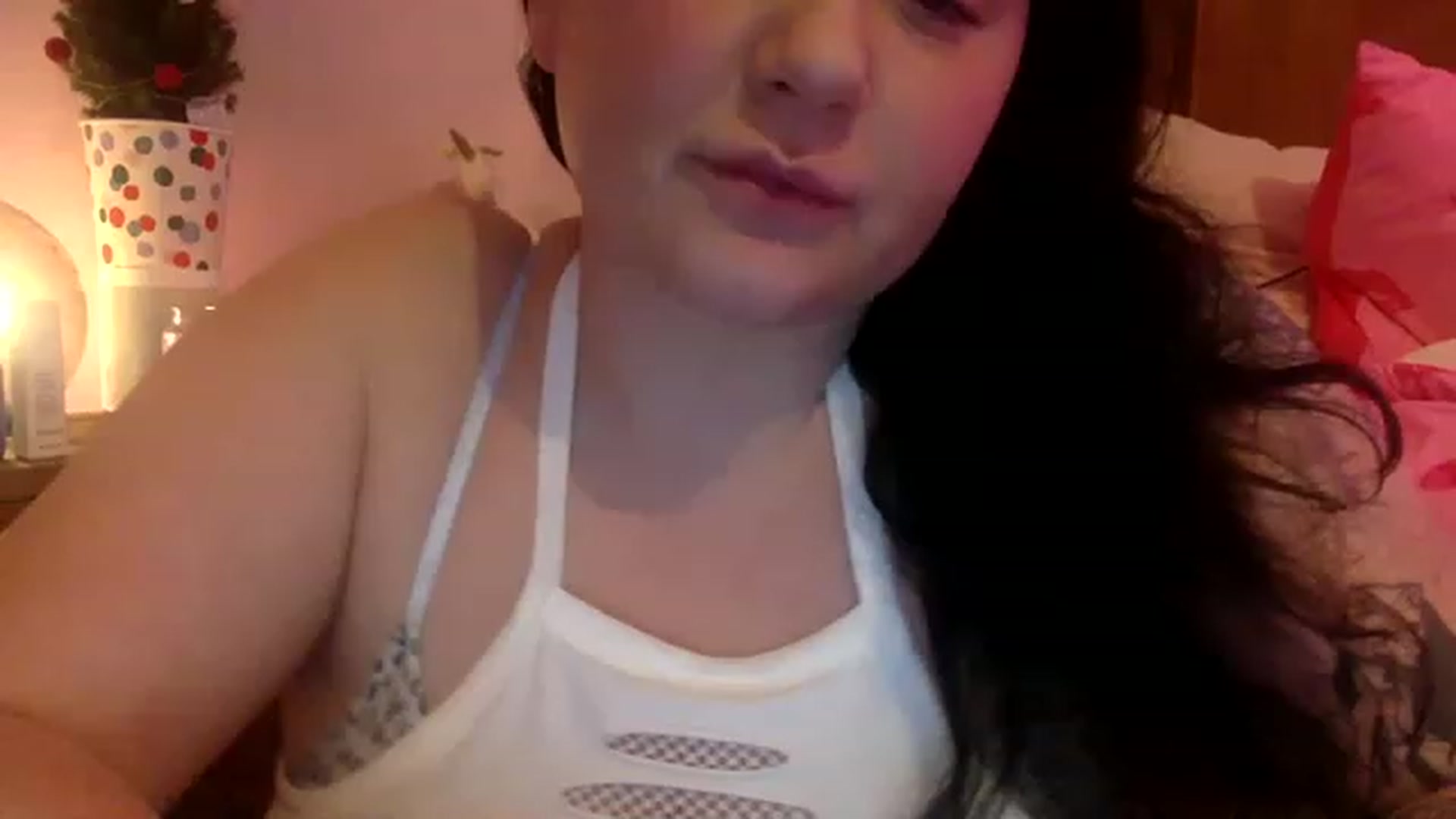 Gallery image thumbnail from Pandabella's myfreecams stream on, 12/10/2022, 03:39 image 4 of 20