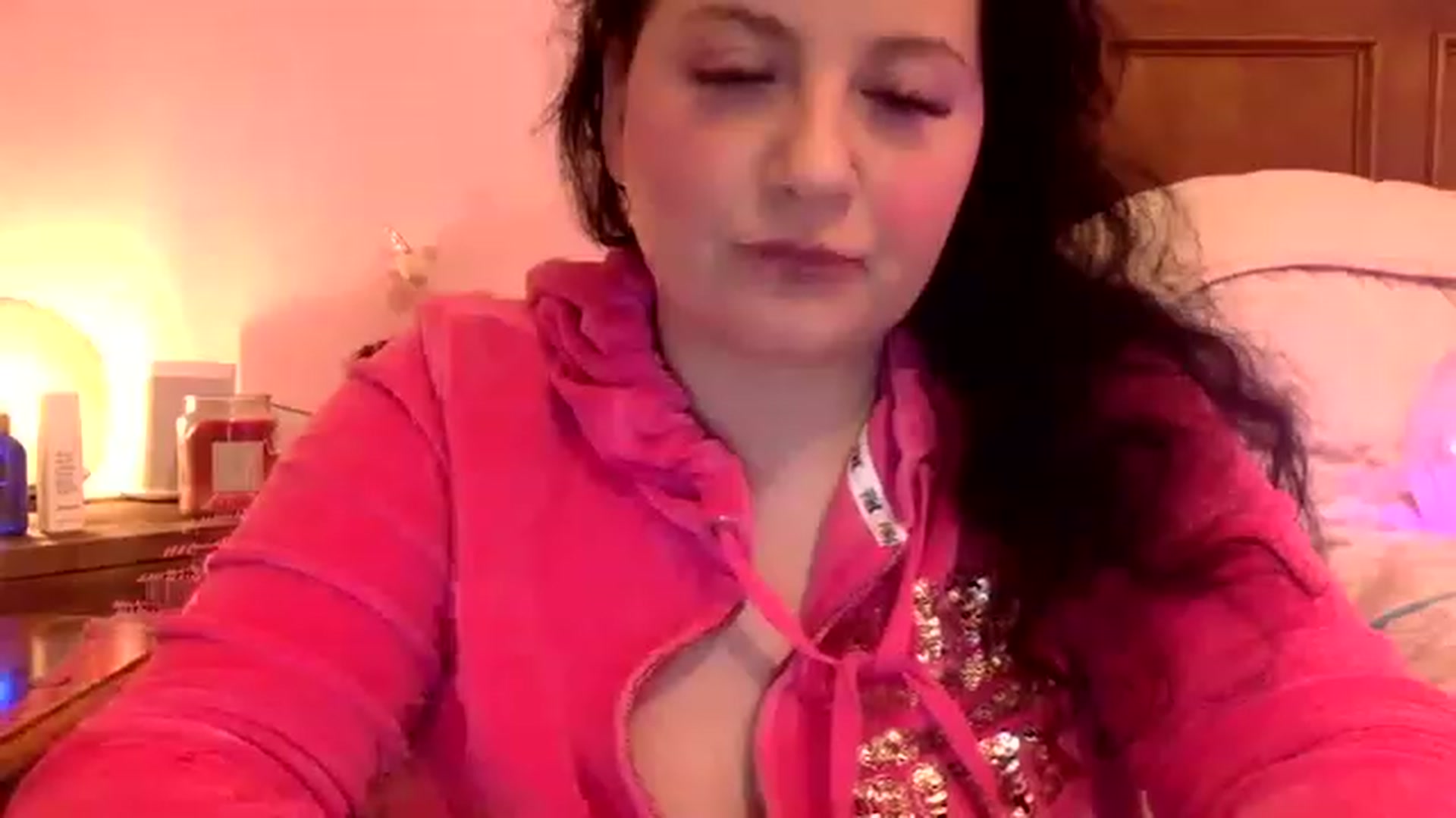 Gallery image thumbnail from Pandabella's myfreecams stream on, 01/07/2023, 22:54 image 7 of 20