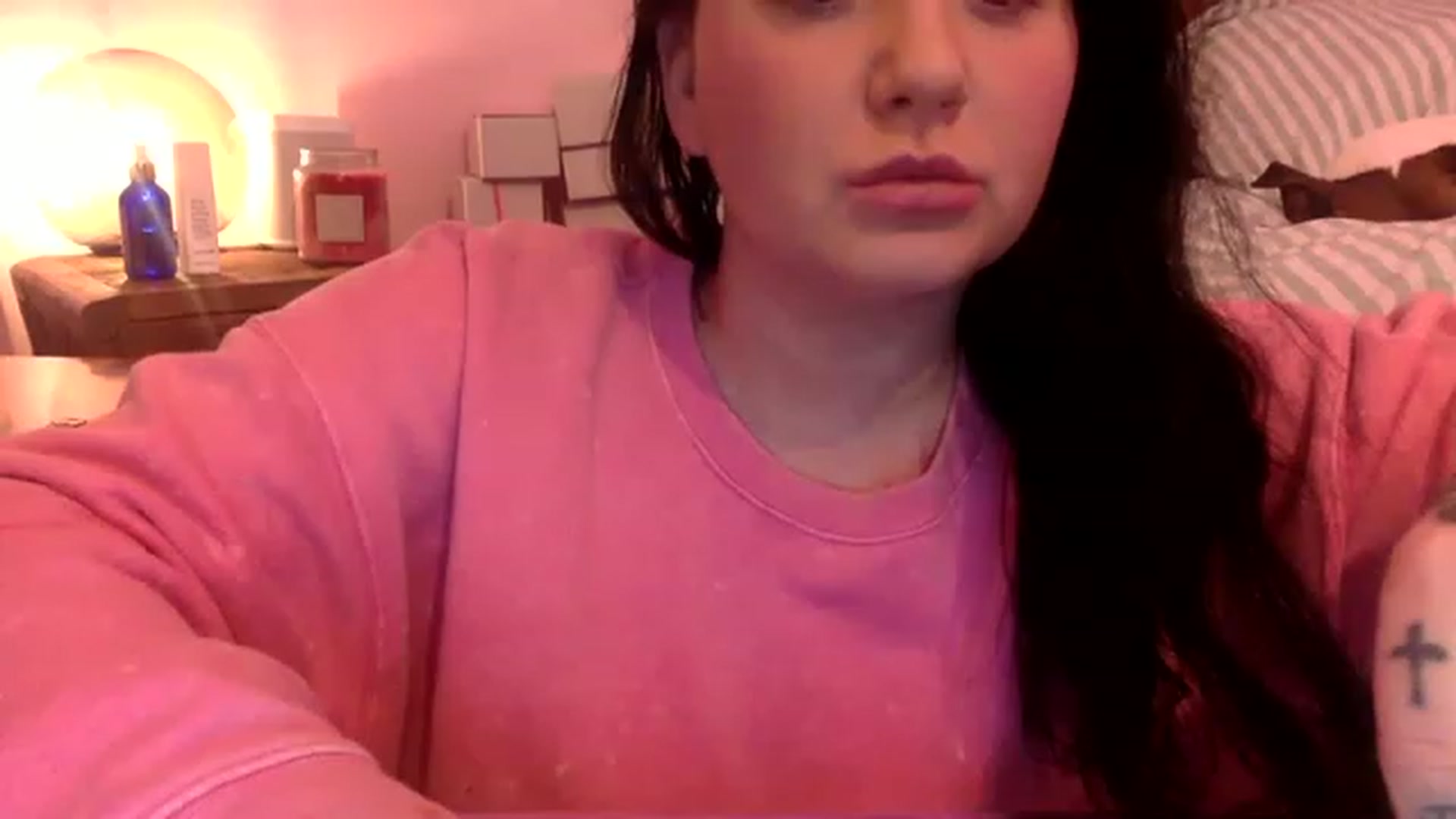 Gallery image thumbnail from Pandabella's myfreecams stream on, 01/19/2023, 24:04 image 6 of 20