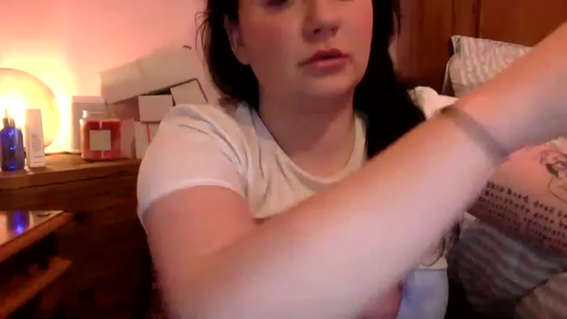 Gallery image thumbnail from Pandabella's myfreecams stream on, 01/19/2023, 23:13 image 5 of 20