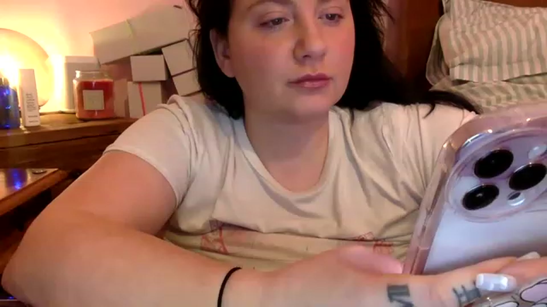 Gallery image thumbnail from Pandabella's myfreecams stream on, 01/19/2023, 23:13 image 2 of 20