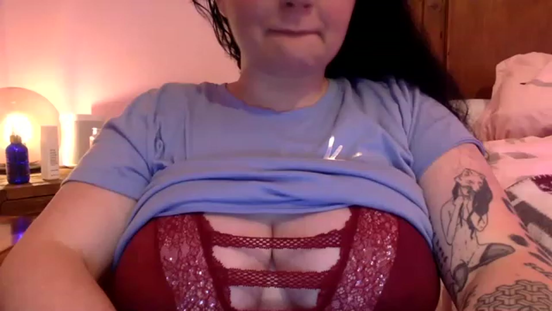 Gallery image thumbnail from Pandabella's myfreecams stream on, 02/02/2023, 04:23 image 1 of 20