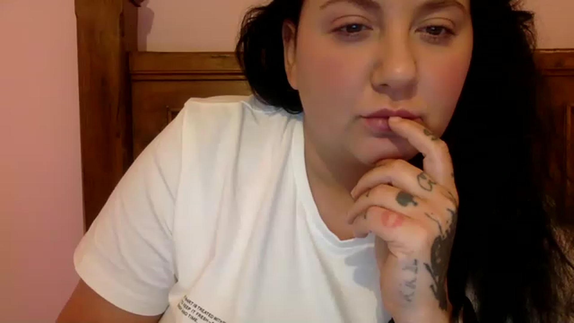 Gallery image thumbnail from Pandabella's myfreecams stream on, 03/04/2023, 14:54 image 13 of 20