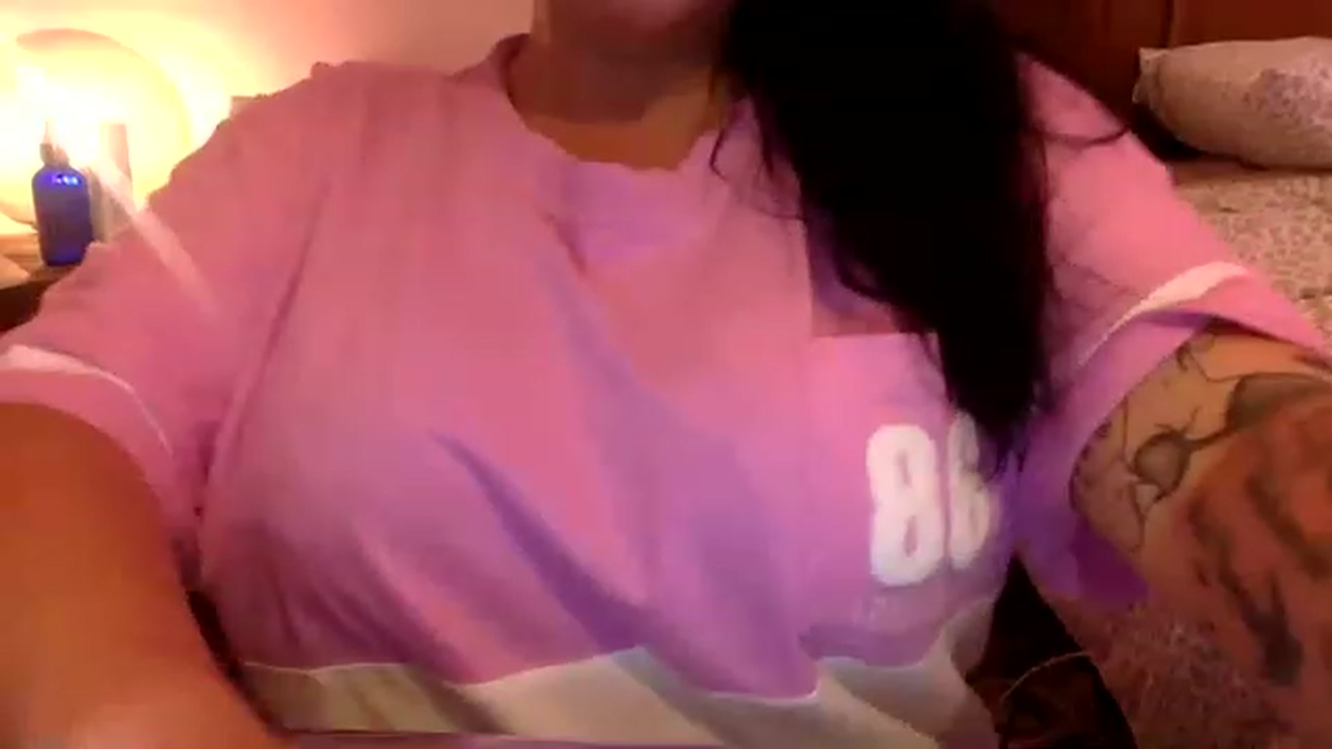 Gallery image thumbnail from Pandabella's myfreecams stream on, 03/29/2023, 24:55 image 19 of 20