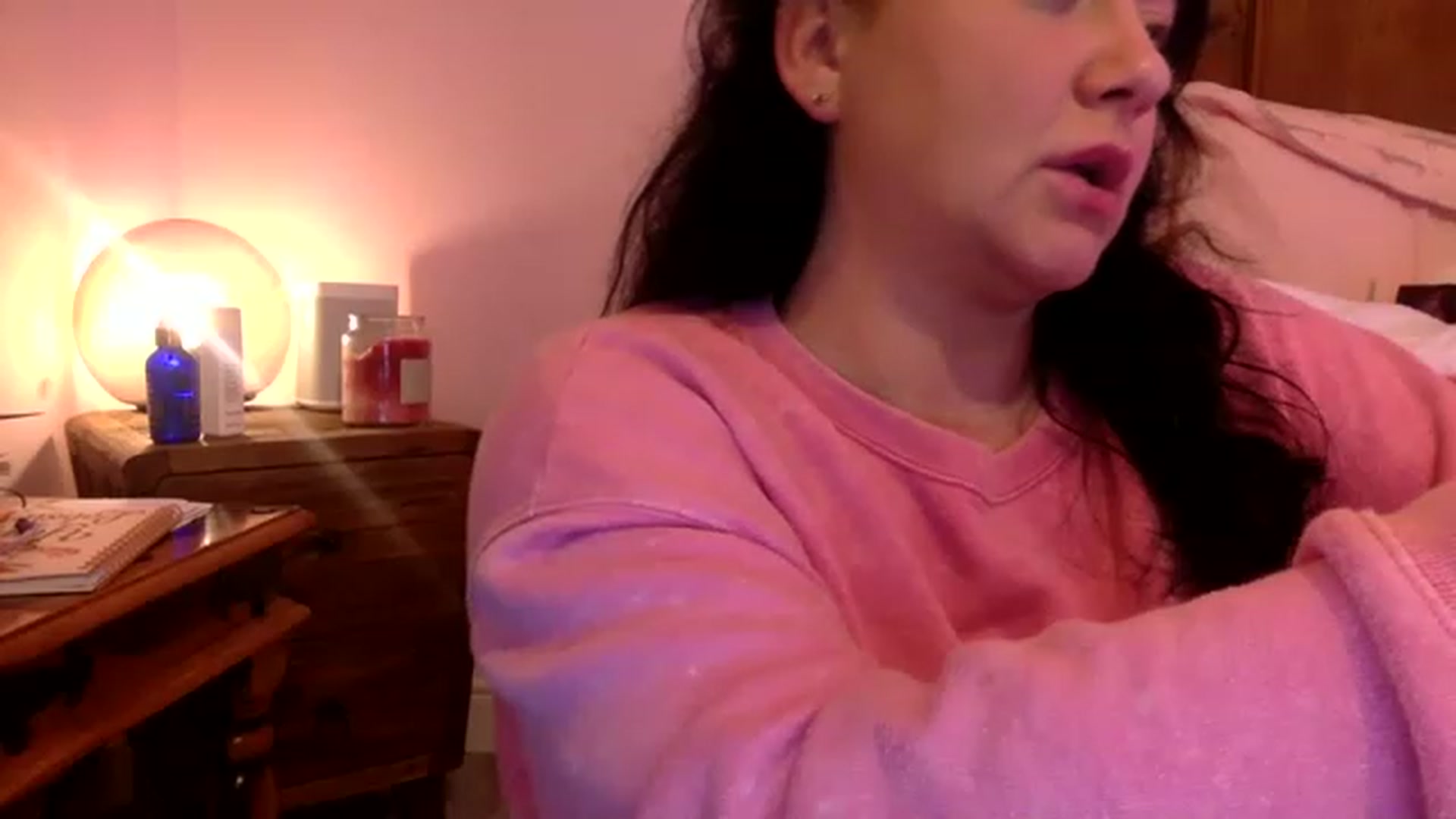 Gallery image thumbnail from Pandabella's myfreecams stream on, 04/21/2023, 22:23 image 8 of 20