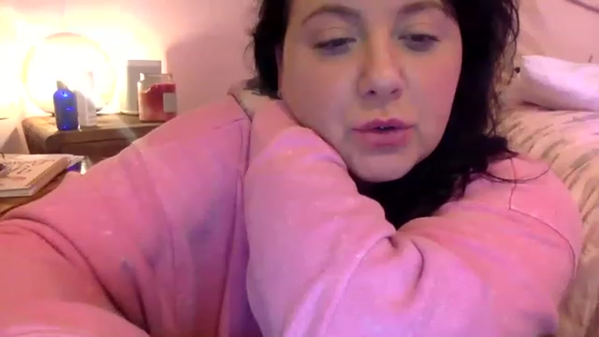 Gallery image thumbnail from Pandabella's myfreecams stream on, 04/21/2023, 22:58 image 15 of 20