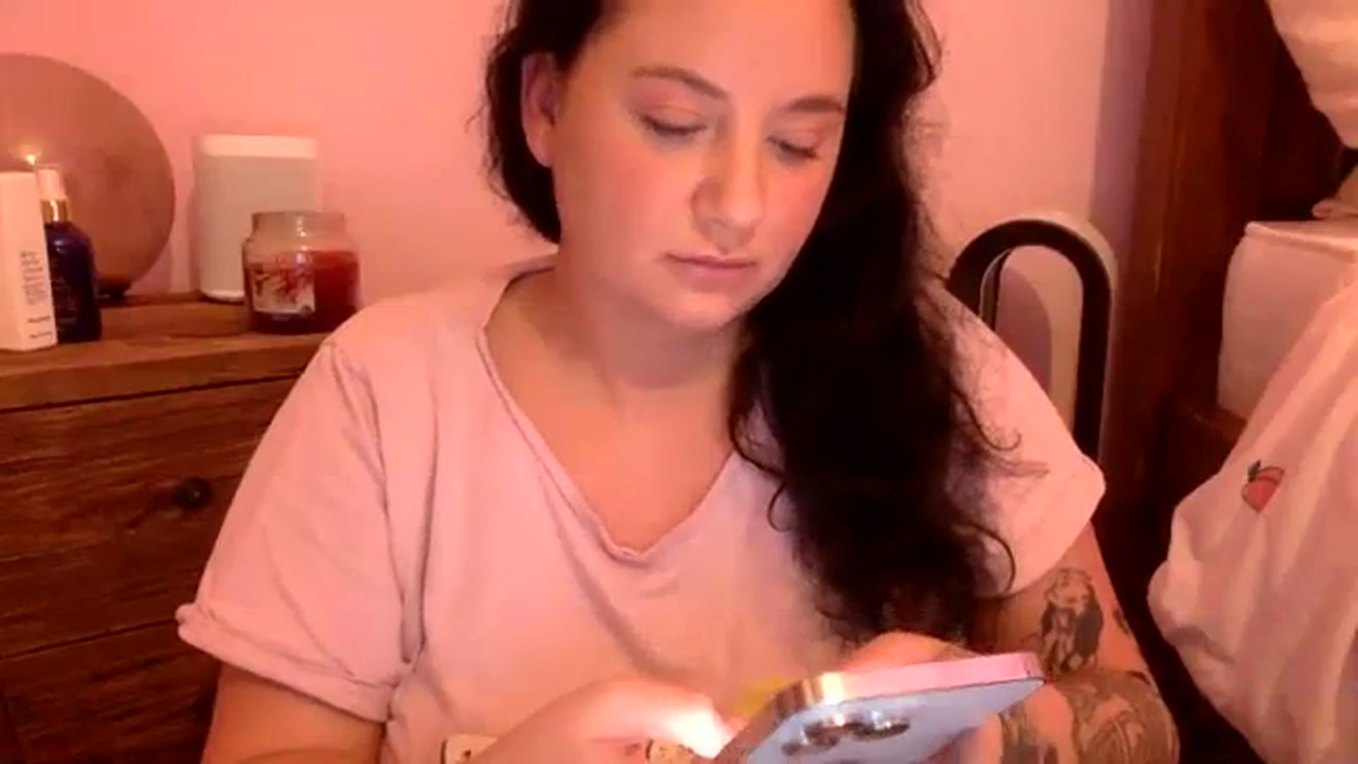 Gallery image thumbnail from Pandabella's myfreecams stream on, 08/18/2023, 23:45 image 7 of 20