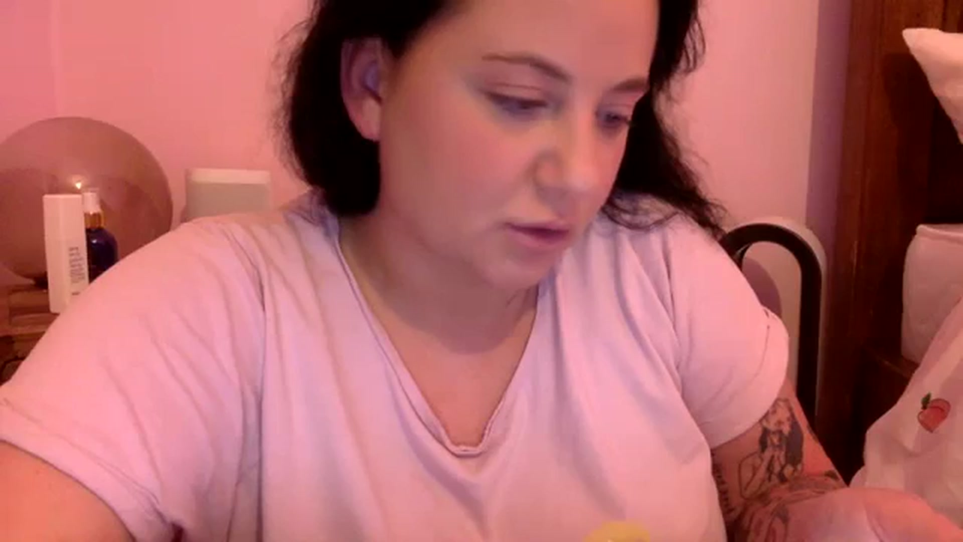 Gallery image thumbnail from Pandabella's myfreecams stream on, 08/18/2023, 23:45 image 10 of 20