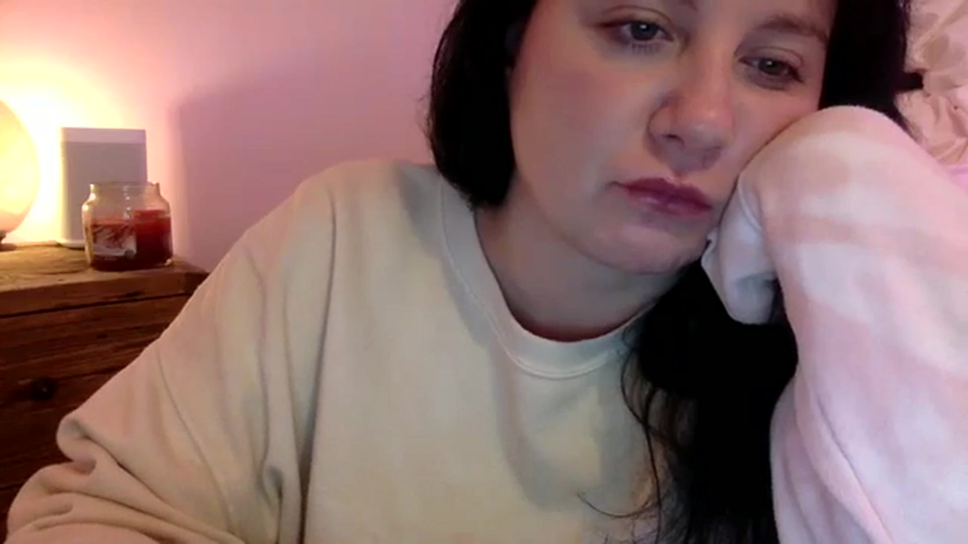 Gallery image thumbnail from Pandabella's myfreecams stream on, 08/19/2023, 21:48 image 9 of 20