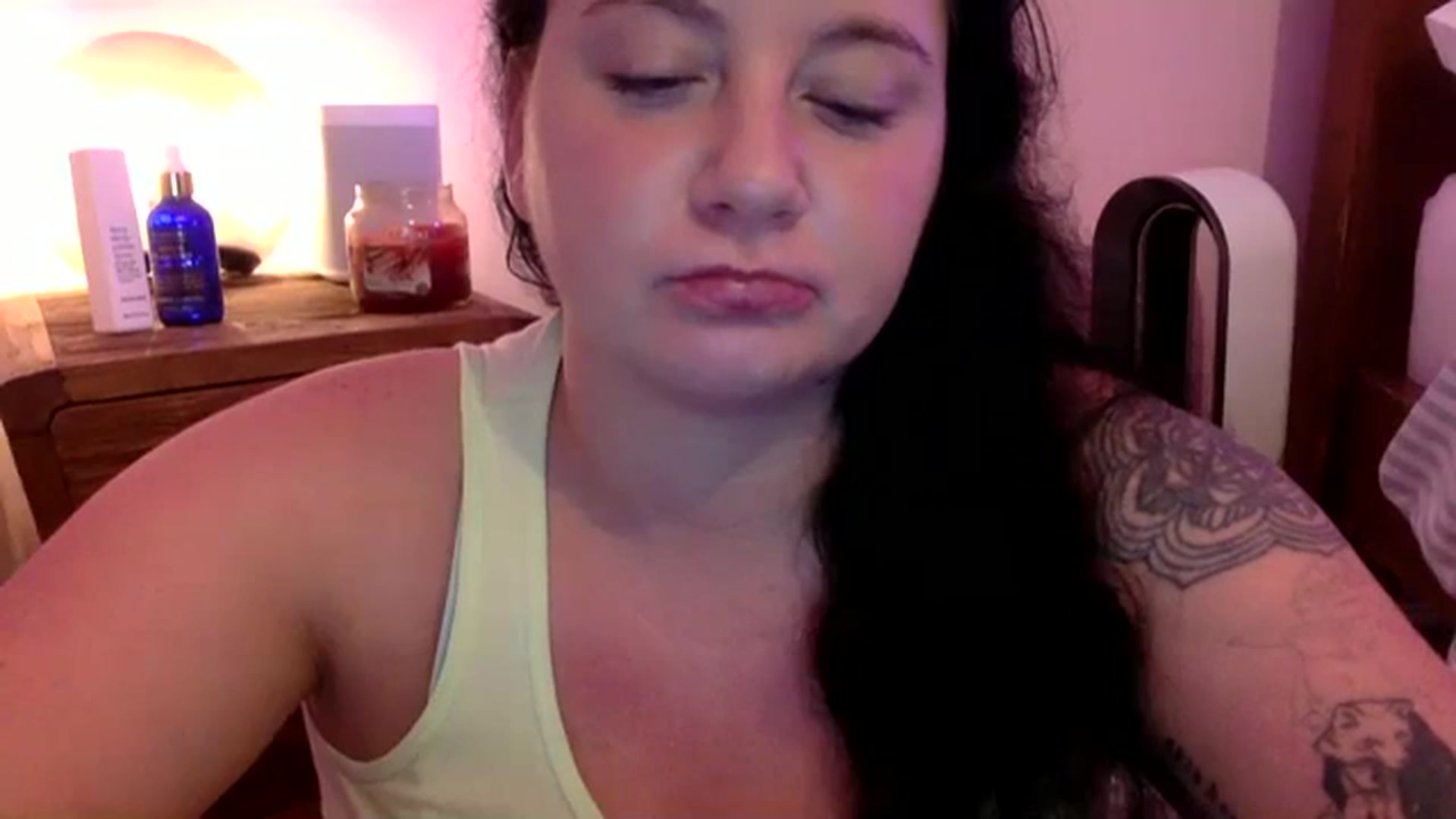 Gallery image thumbnail from Pandabella's myfreecams stream on, 08/24/2023, 24:27 image 7 of 20